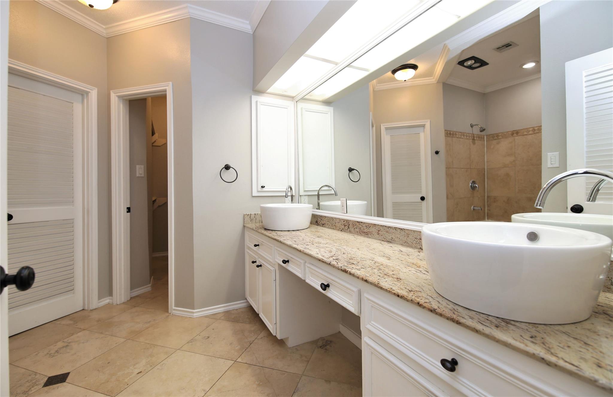 1126 Nantucket 3 Property Photo 15