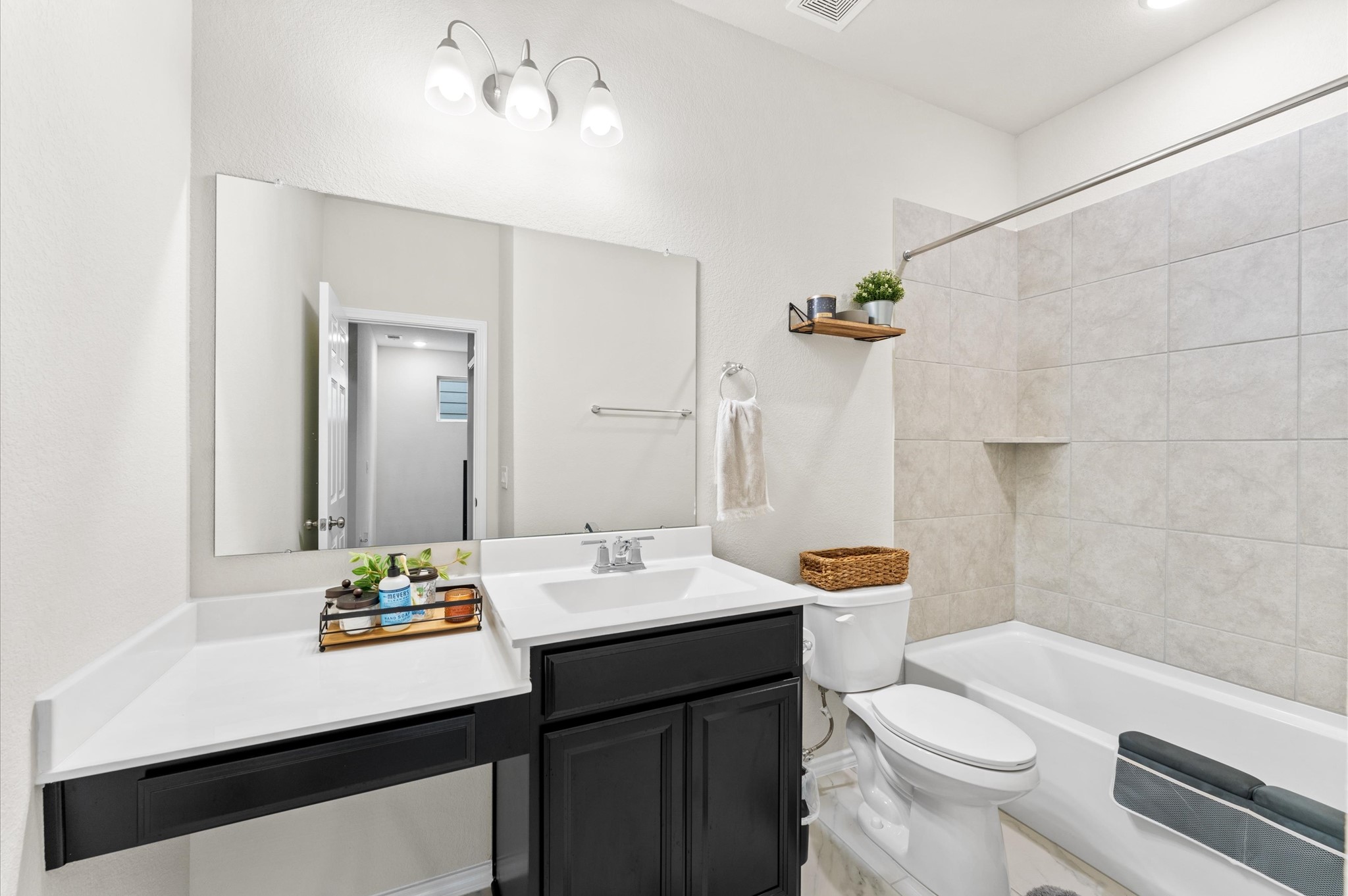 3419 Avondale View Drive Property Photo 18