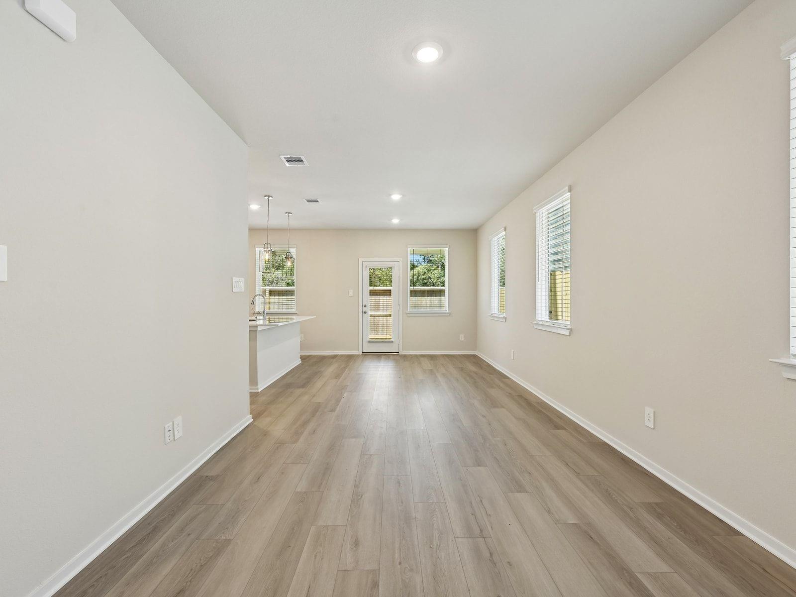 1003 Cedar Place Lane Property Photo 6