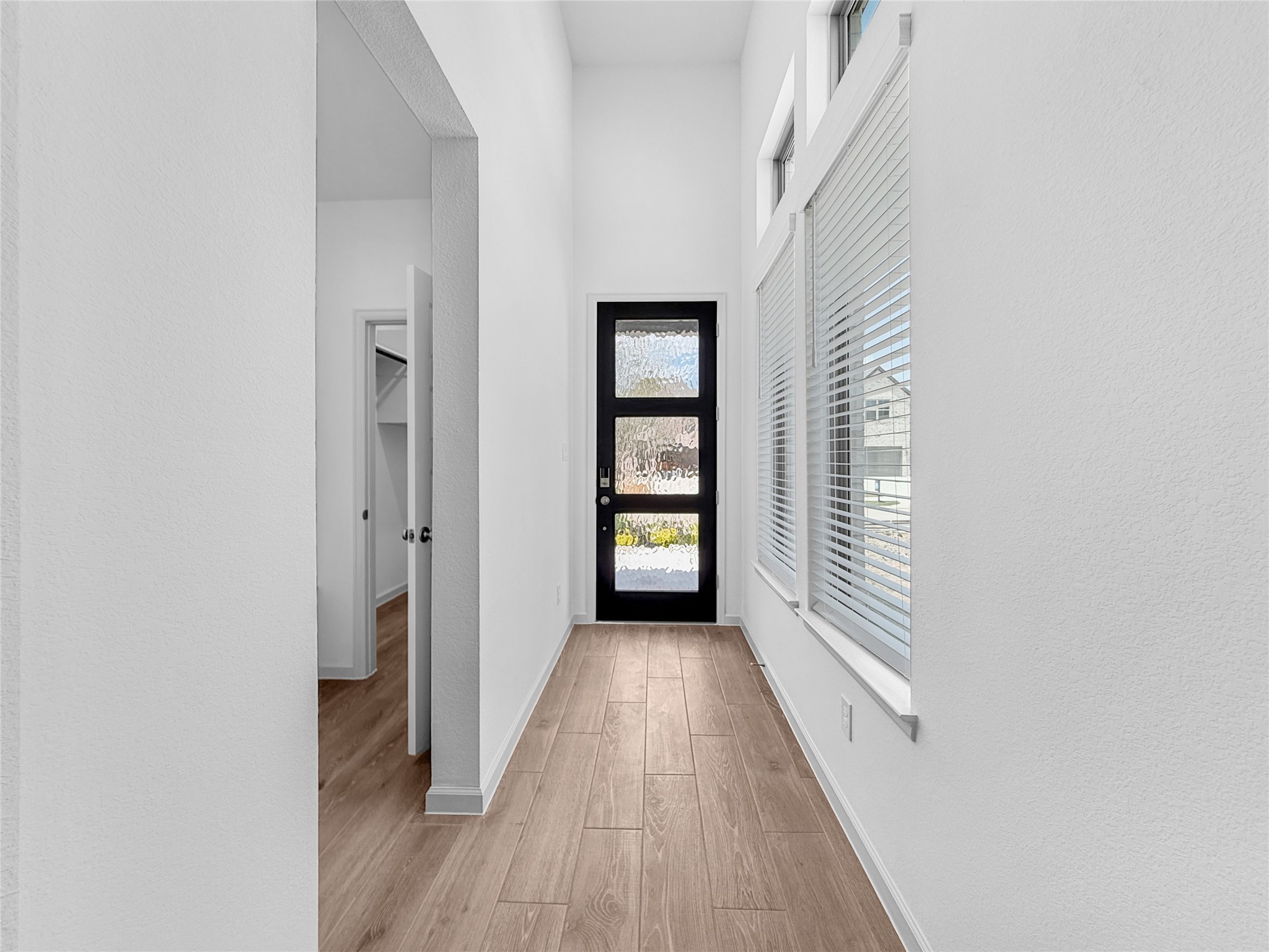 26819 Stardust Meadow Property Photo 5