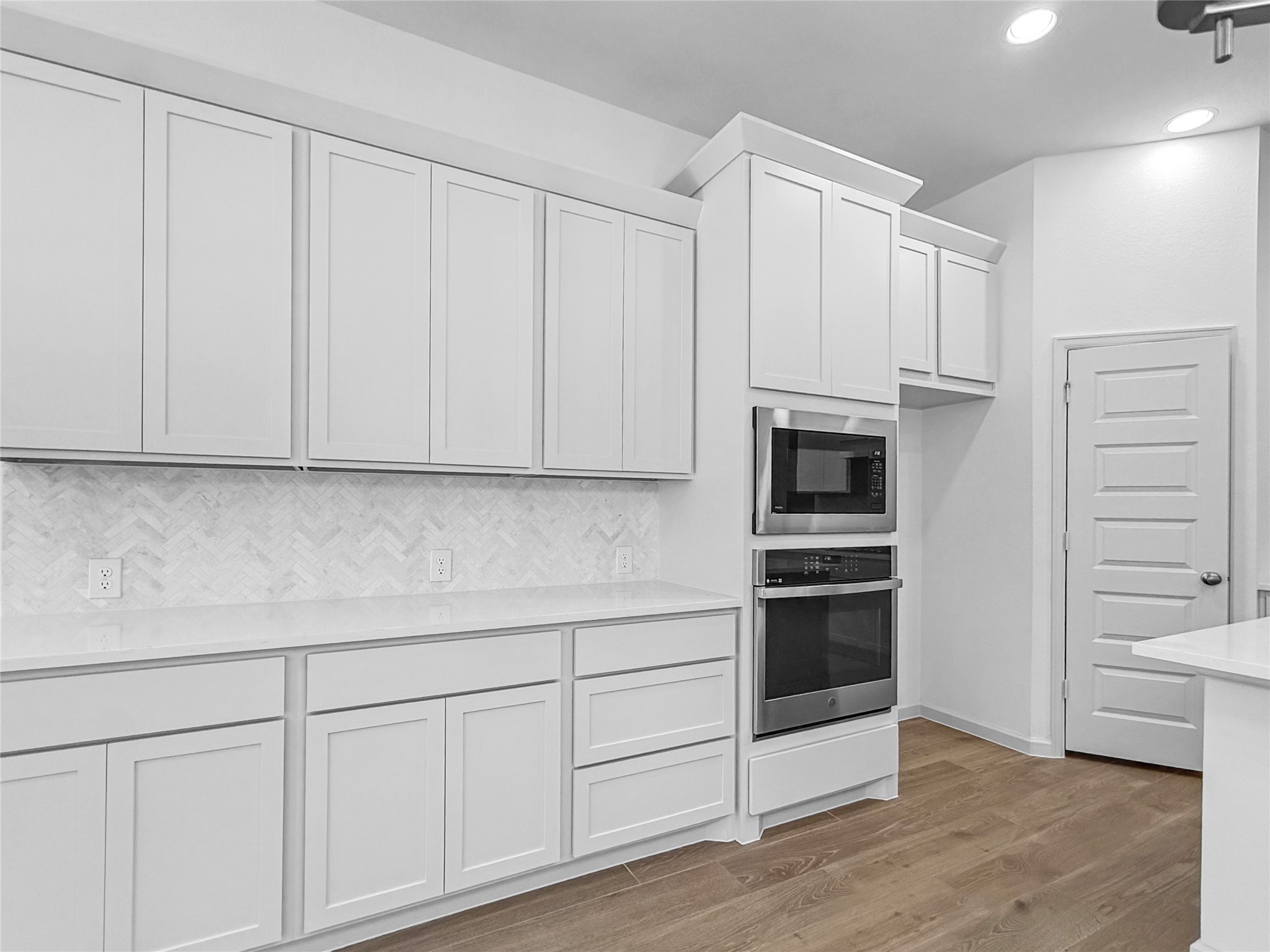 26819 Stardust Meadow Property Photo 8