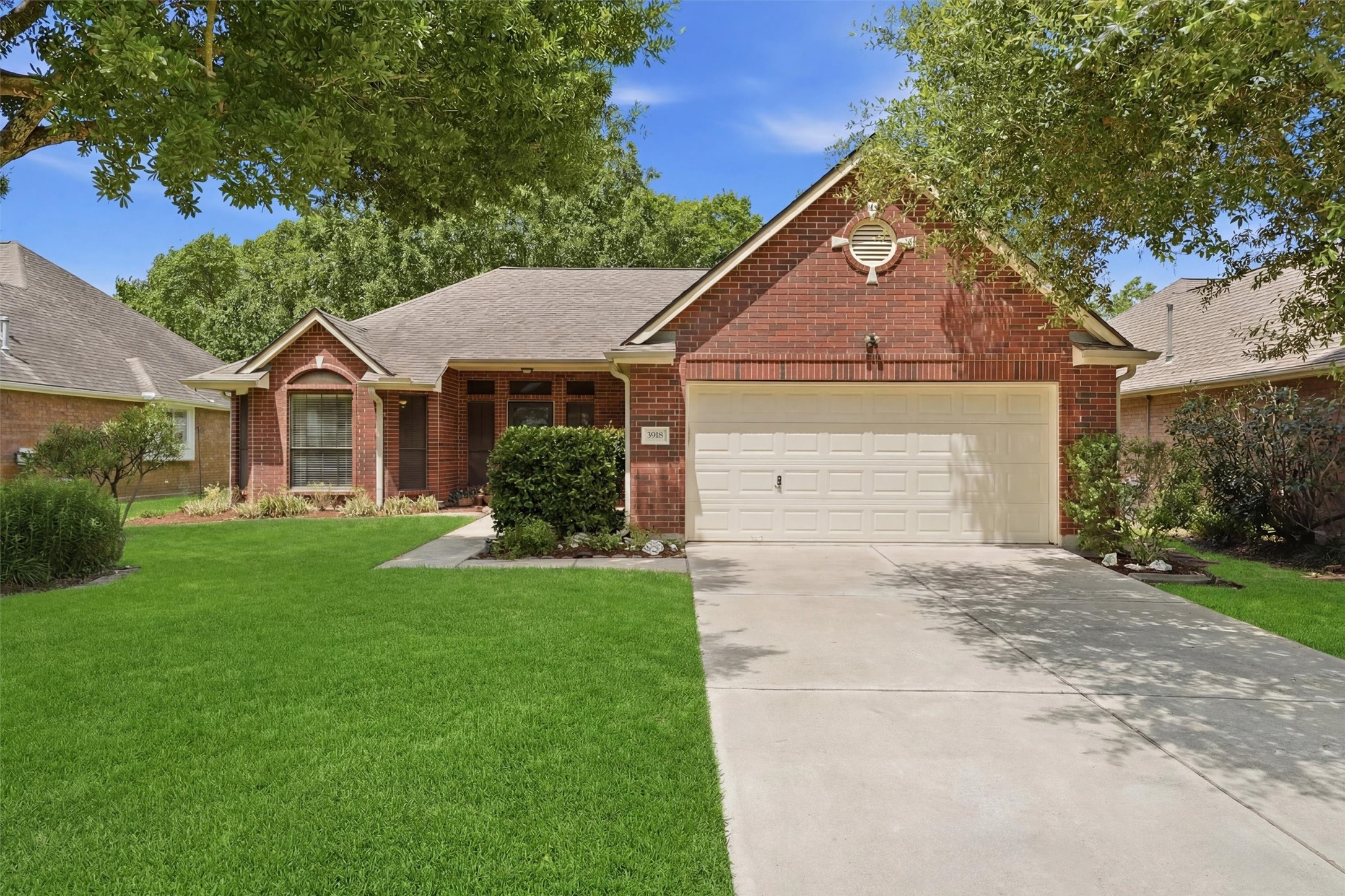 3918 E Peach Hollow Circle Property Photo 41
