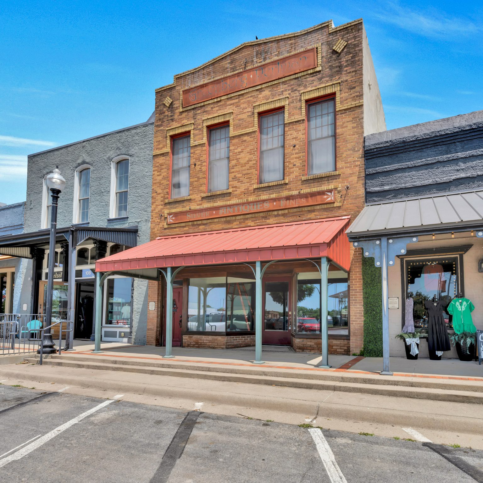 106 W Main Street