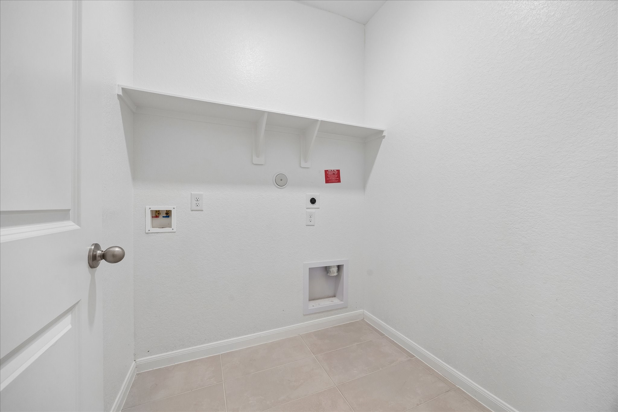 27007 Blue Pool Drive Property Photo 20