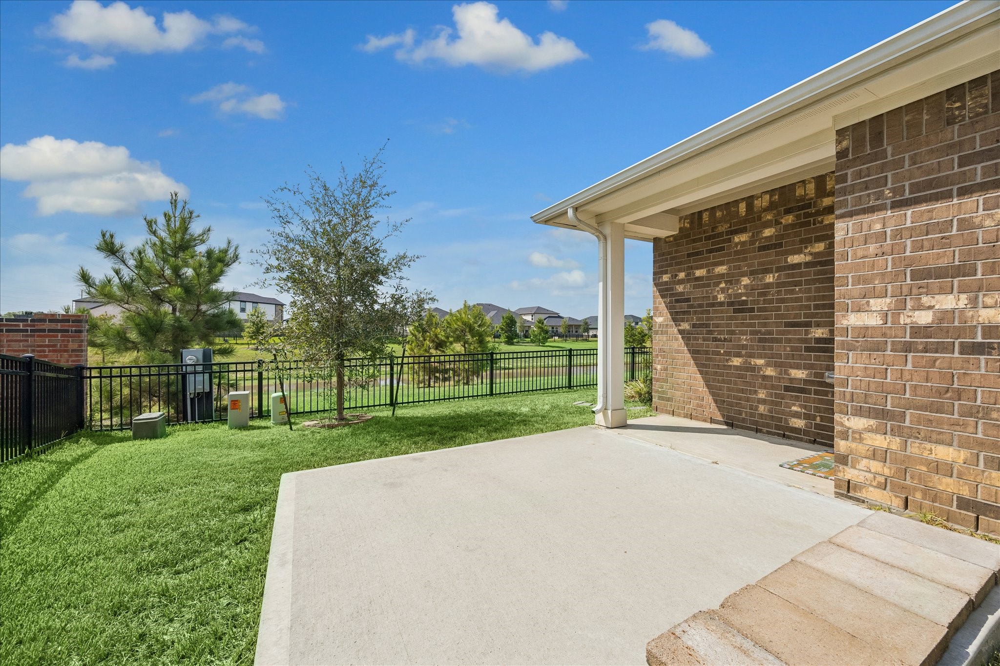 27007 Blue Pool Drive Property Photo 22