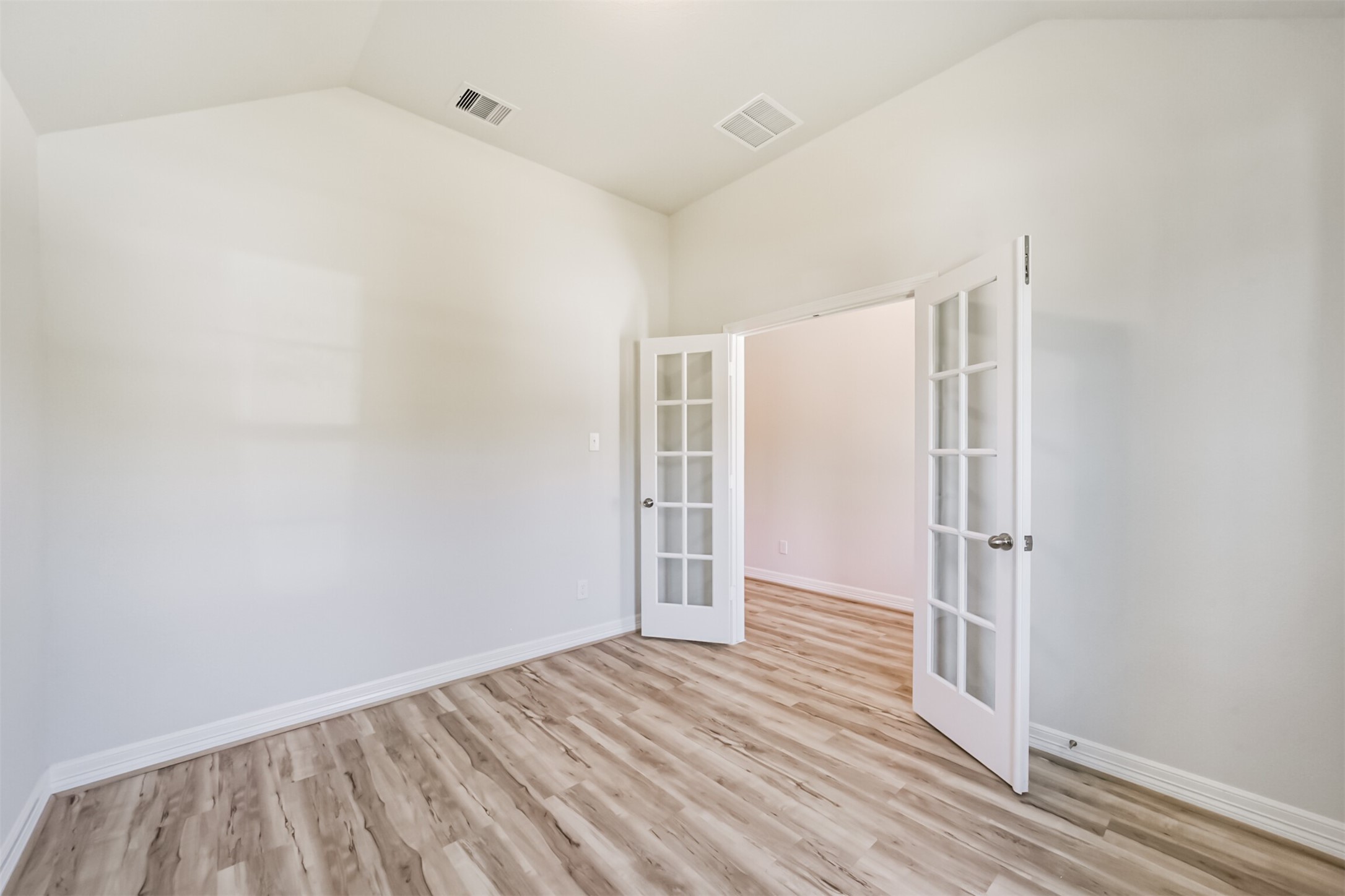 8422 Red Shiner Way Property Photo 6
