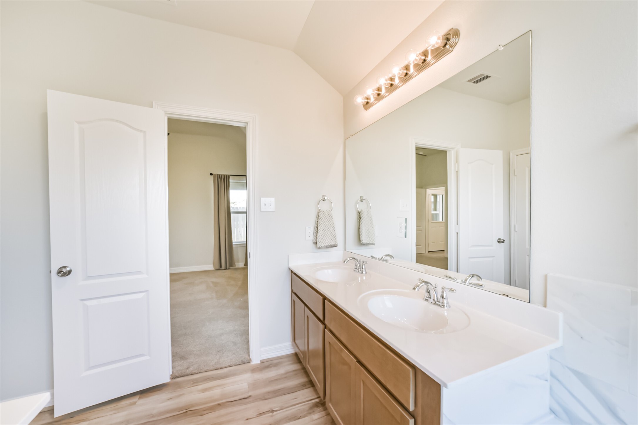 8422 Red Shiner Way Property Photo 21