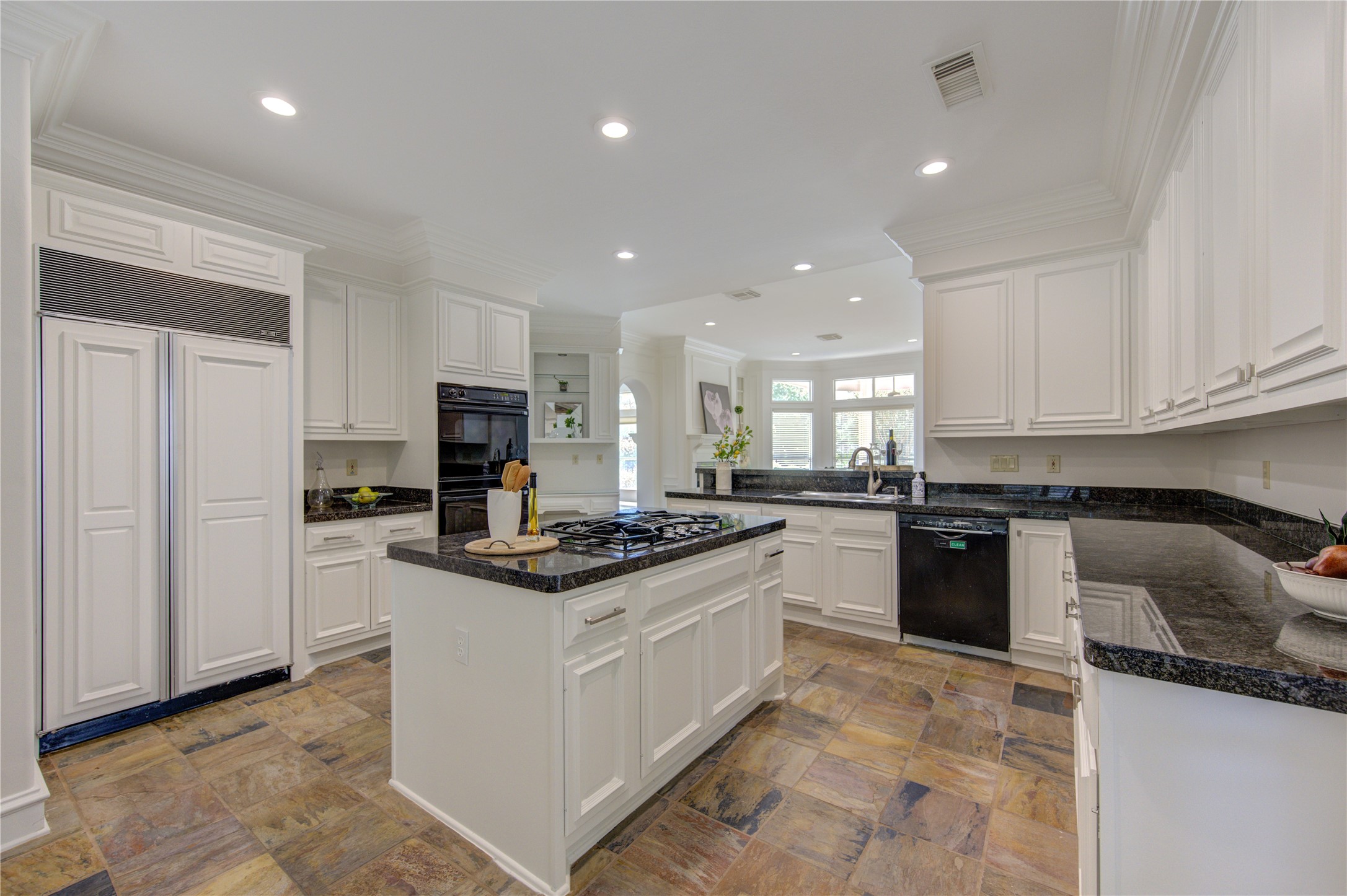 5607 Summer Snow Drive Property Photo 11
