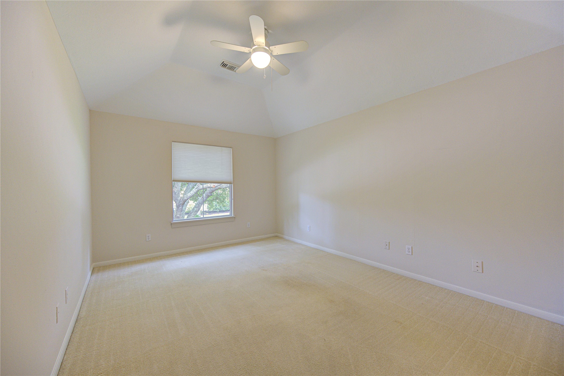 5607 Summer Snow Drive Property Photo 29