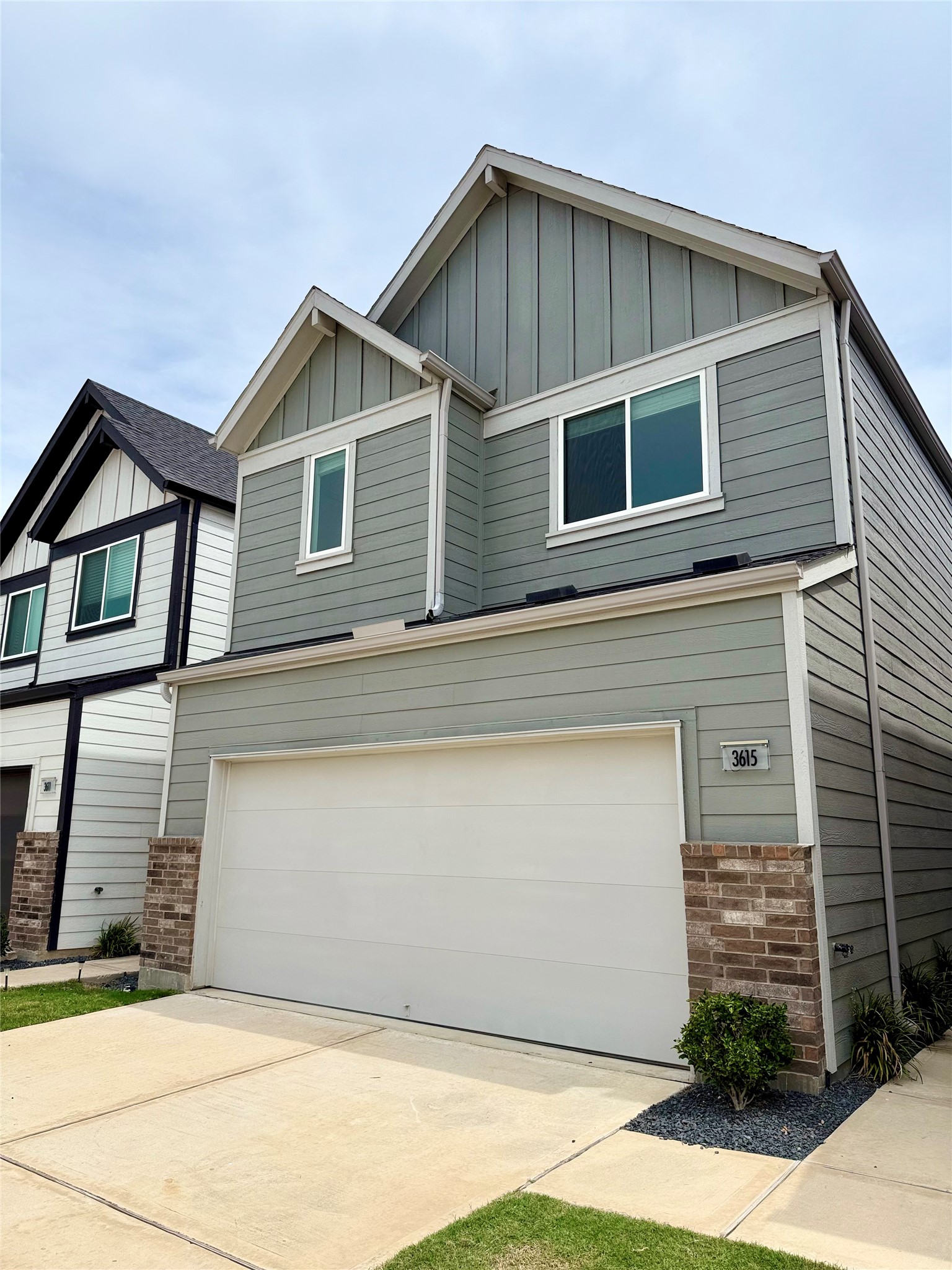 3615 Massenet Property Photo 1