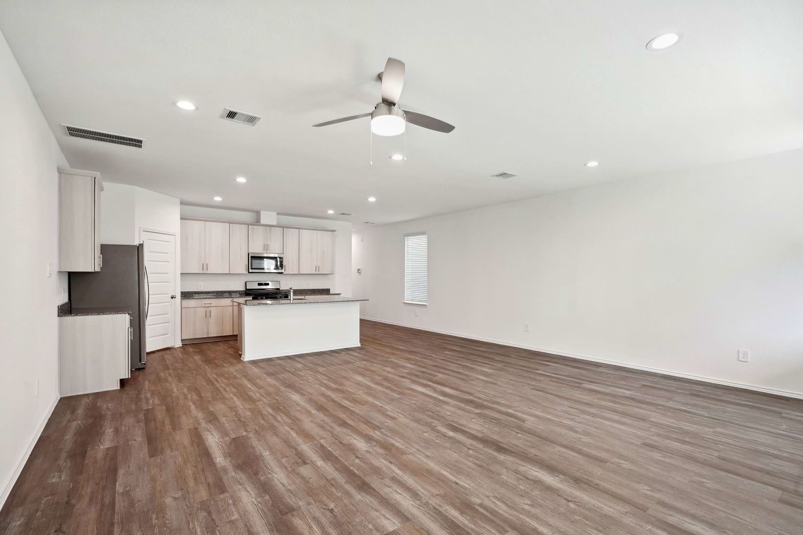 3615 Massenet Property Photo 5