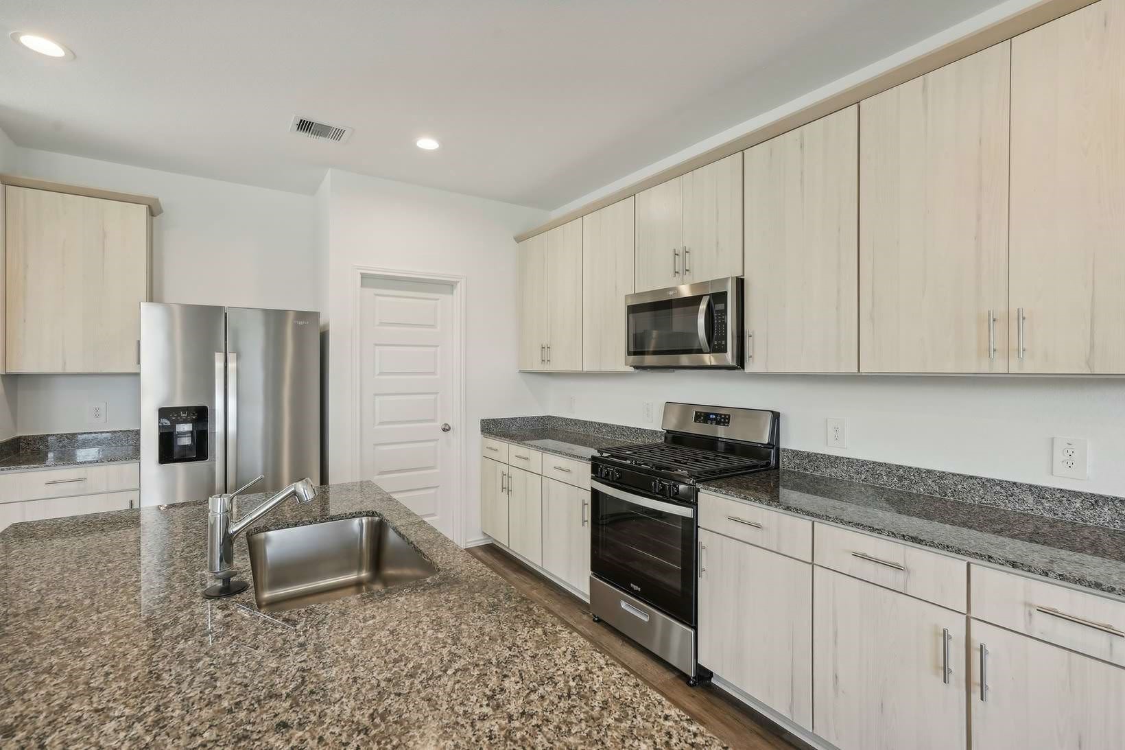 3615 Massenet Property Photo 6