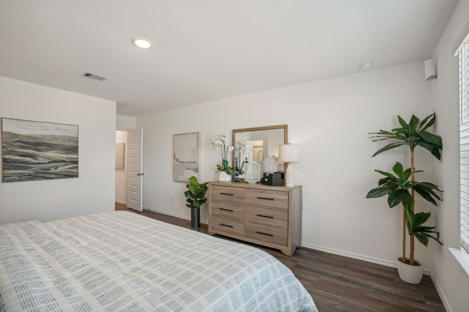 3615 Massenet Property Photo 13
