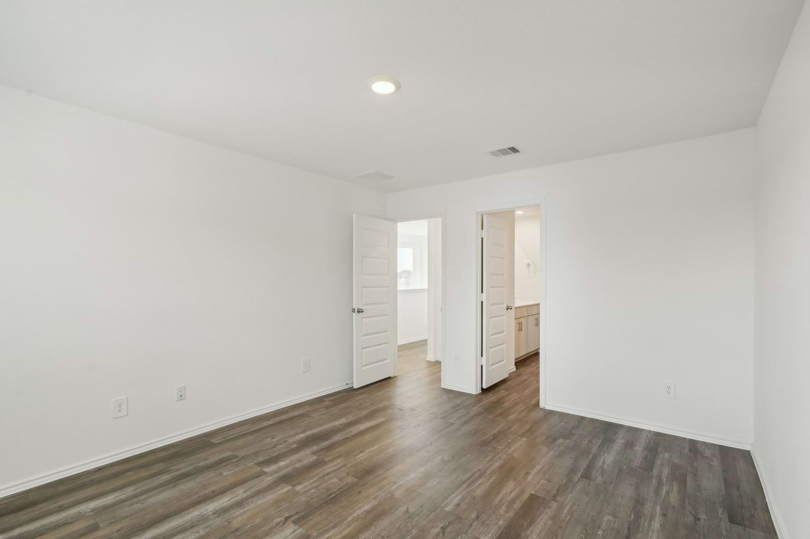 3615 Massenet Property Photo 16