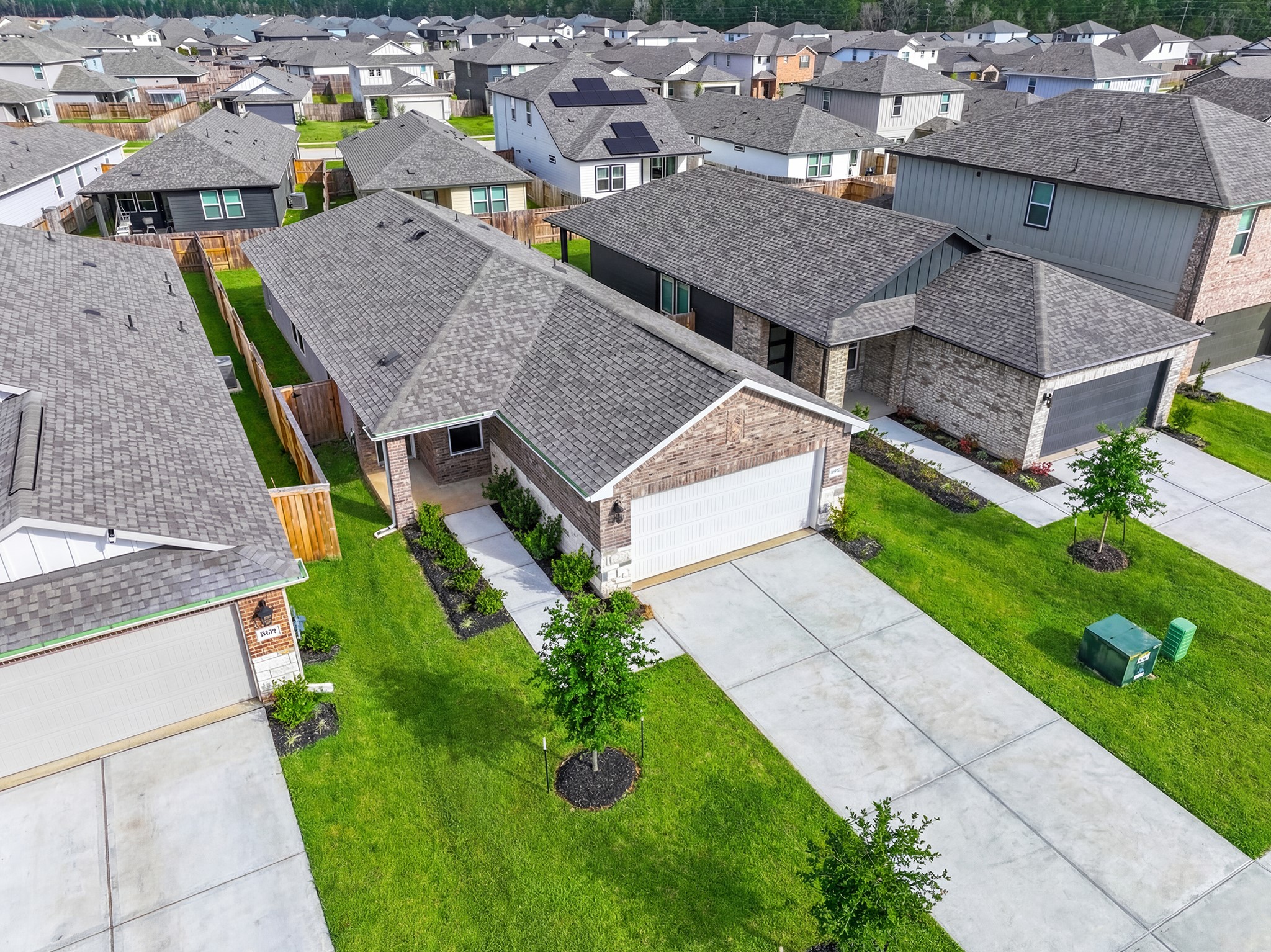 16977 Juniper Blossom Bend Property Photo 4