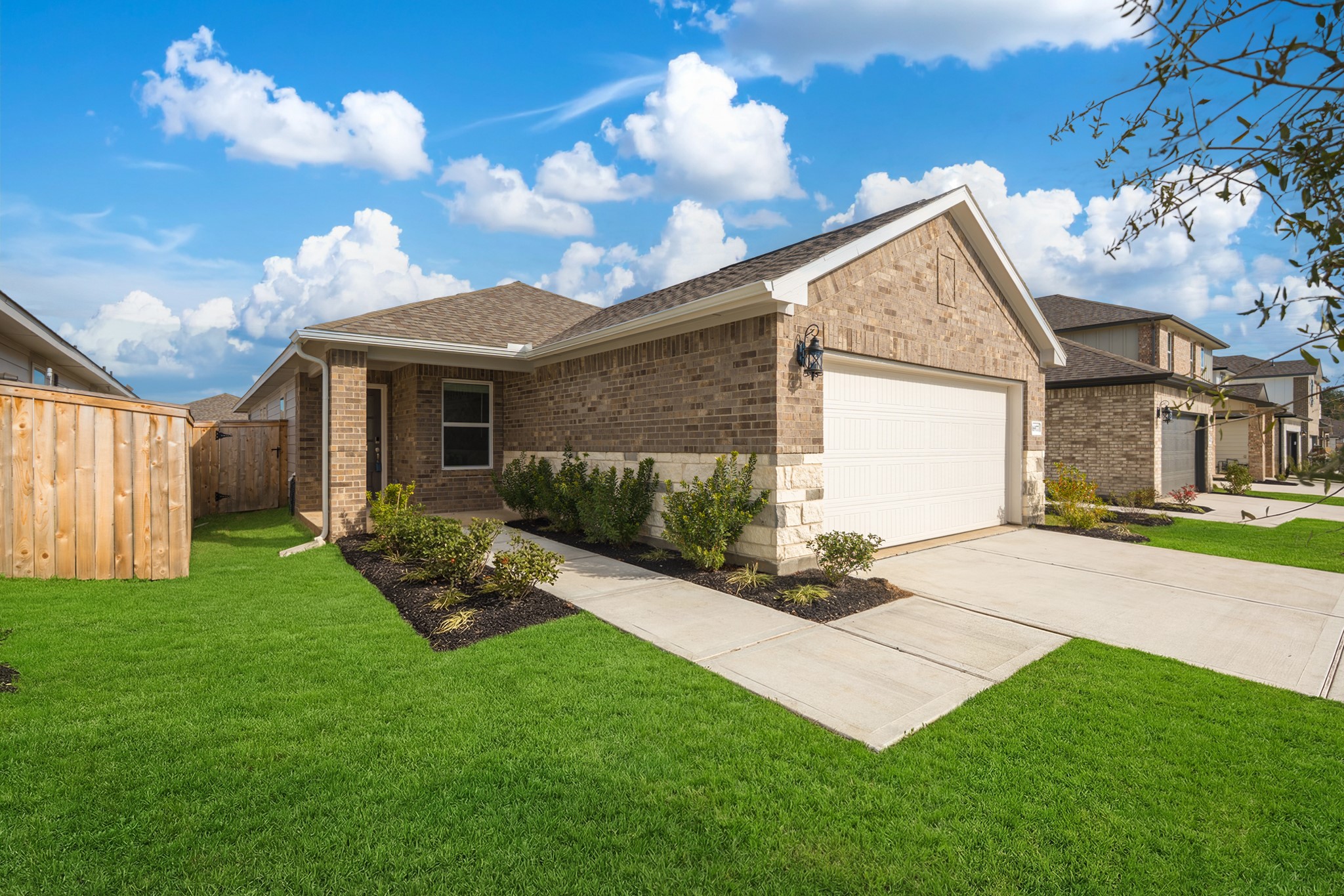 16977 Juniper Blossom Bend Property Photo 12