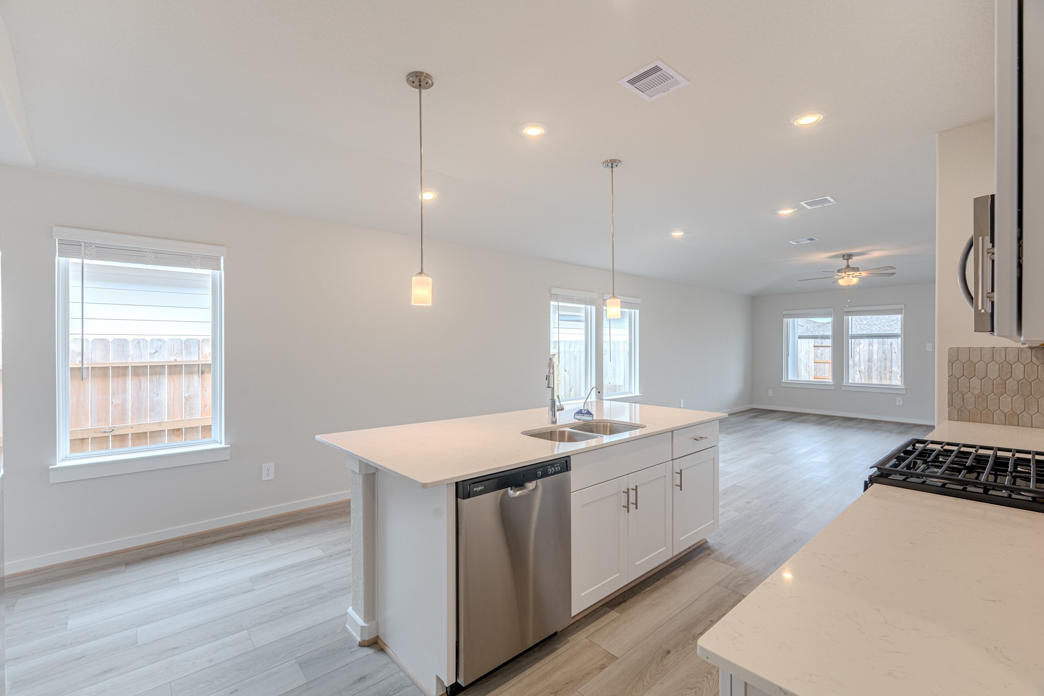 16977 Juniper Blossom Bend Property Photo 21