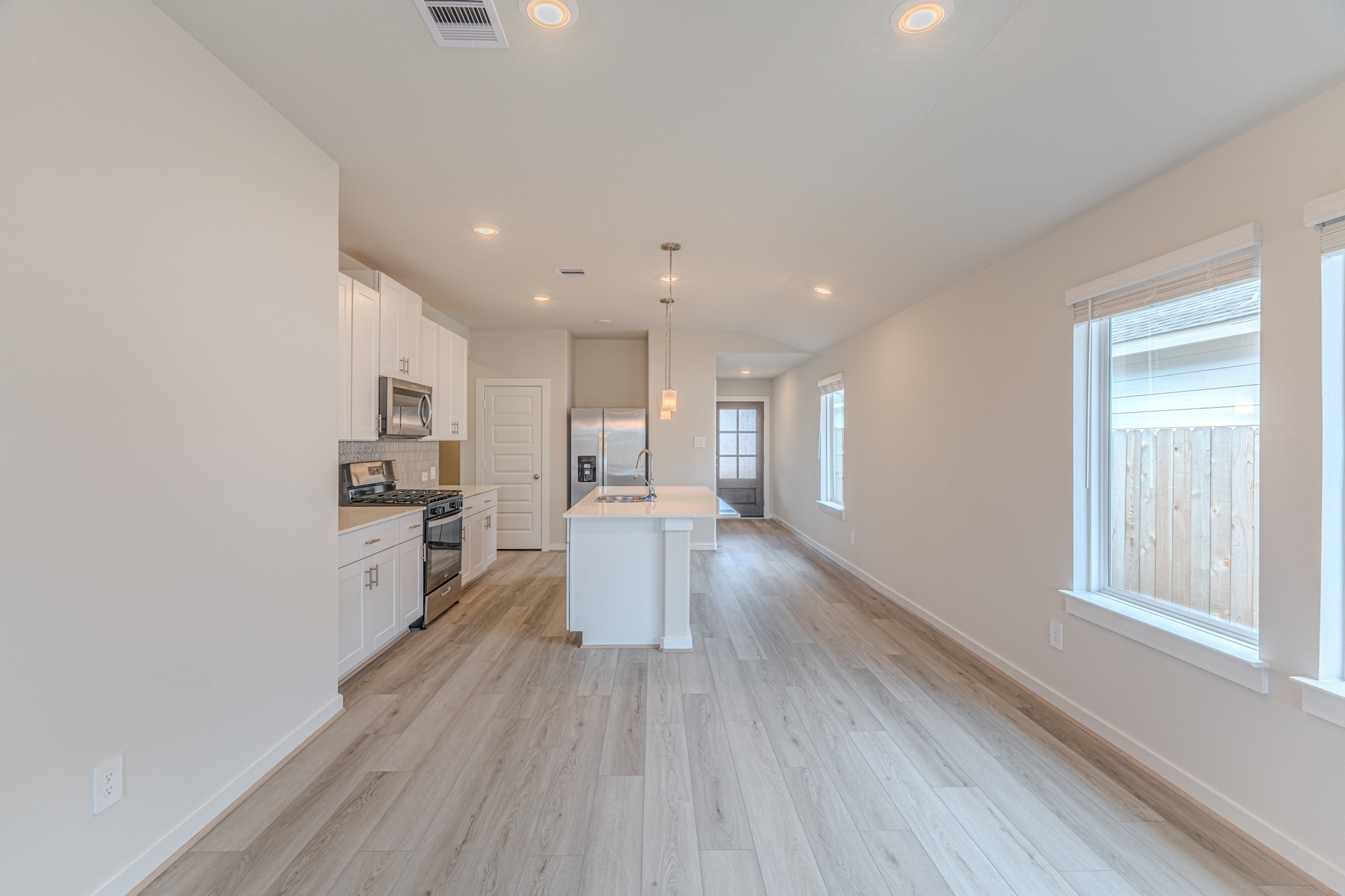 16977 Juniper Blossom Bend Property Photo 24