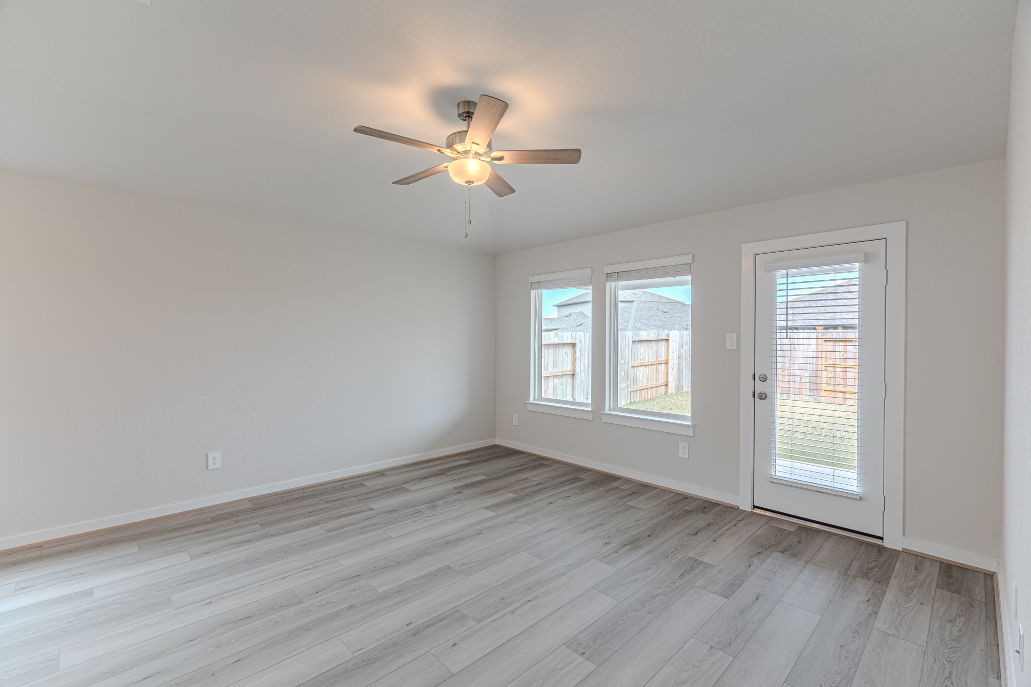 16977 Juniper Blossom Bend Property Photo 30