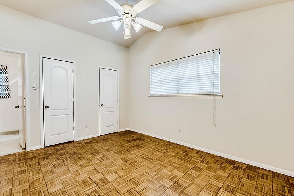 9550 Fairdale Lane Property Photo 25