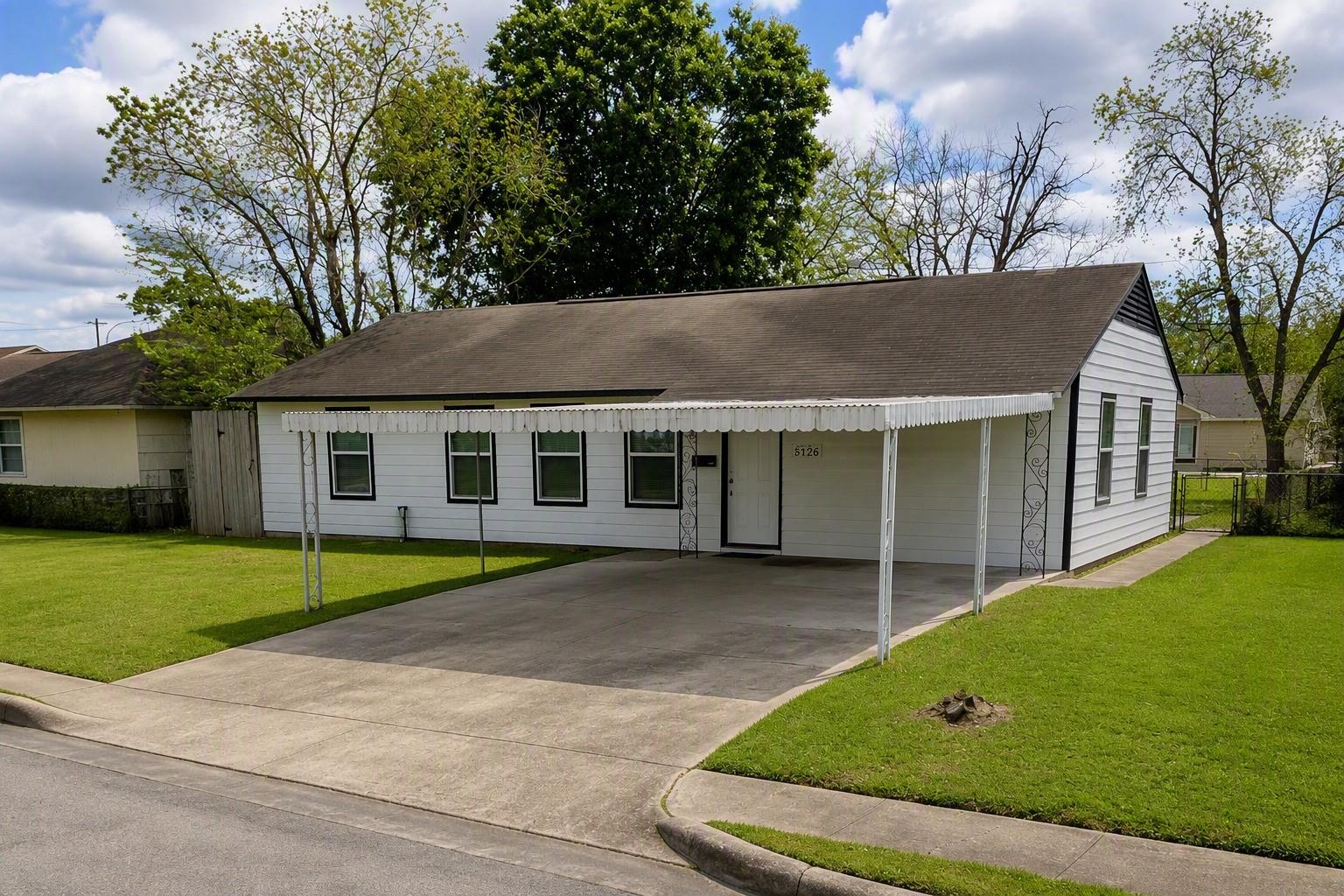 5126 Kingsbury Street, Houston TX 77021 Property Photo 1