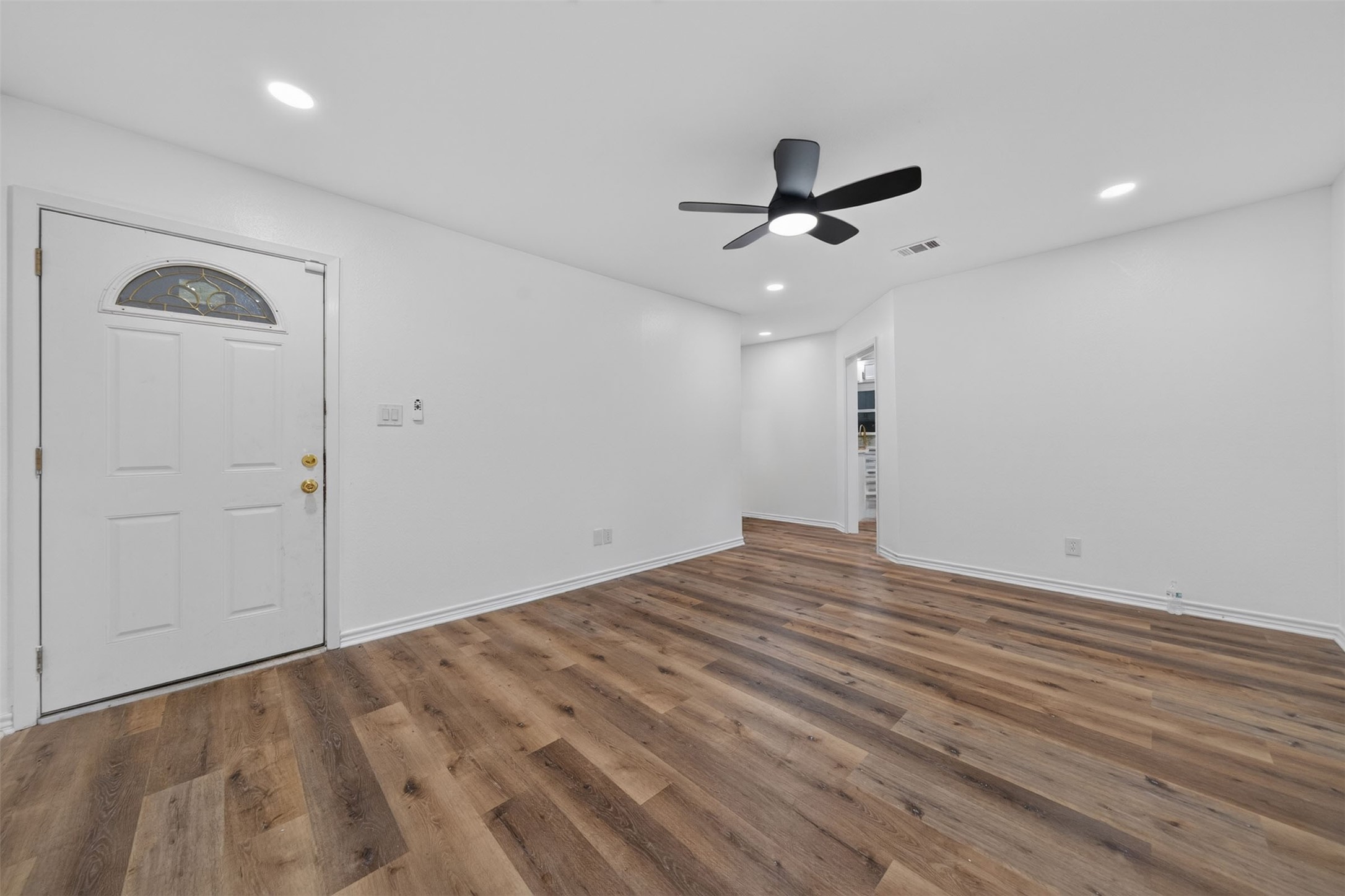 310 Nasturtium Street Property Photo 5