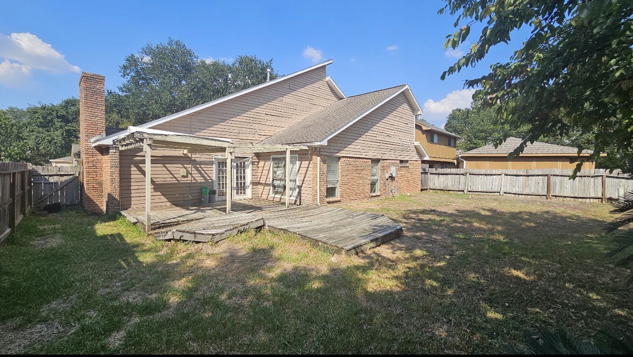 21431 Park Mount Drive Property Photo 2