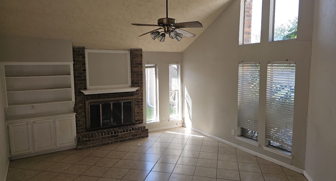 21431 Park Mount Drive Property Photo 7