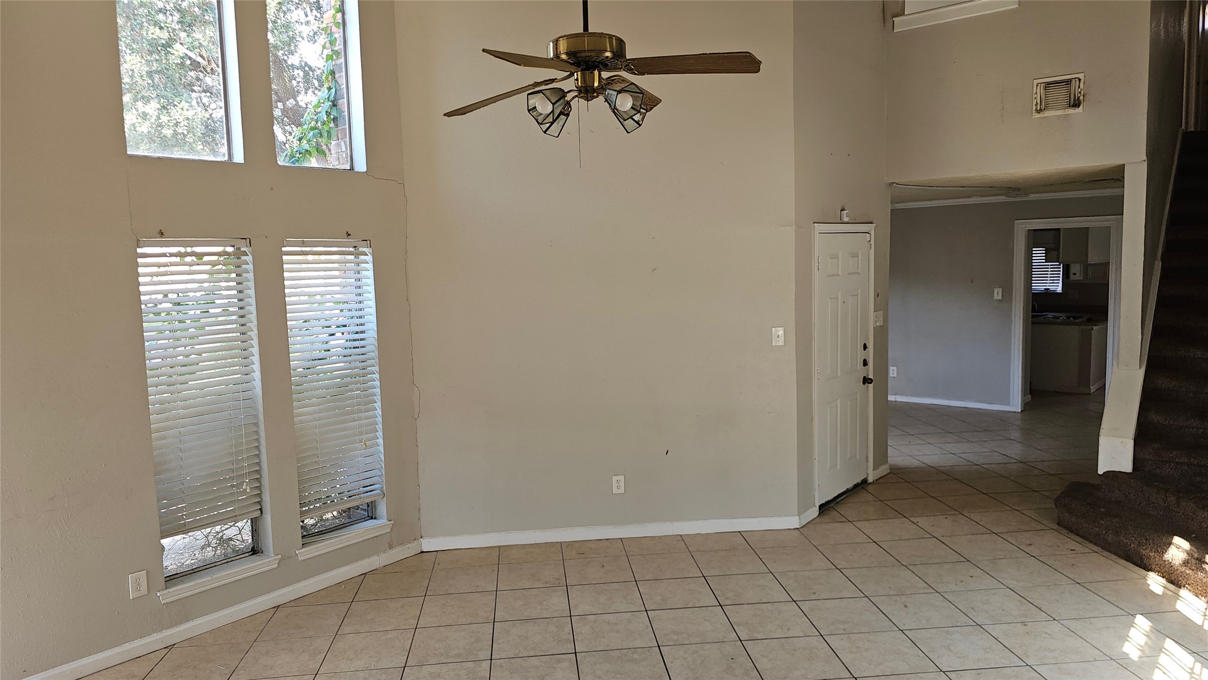 21431 Park Mount Drive Property Photo 9