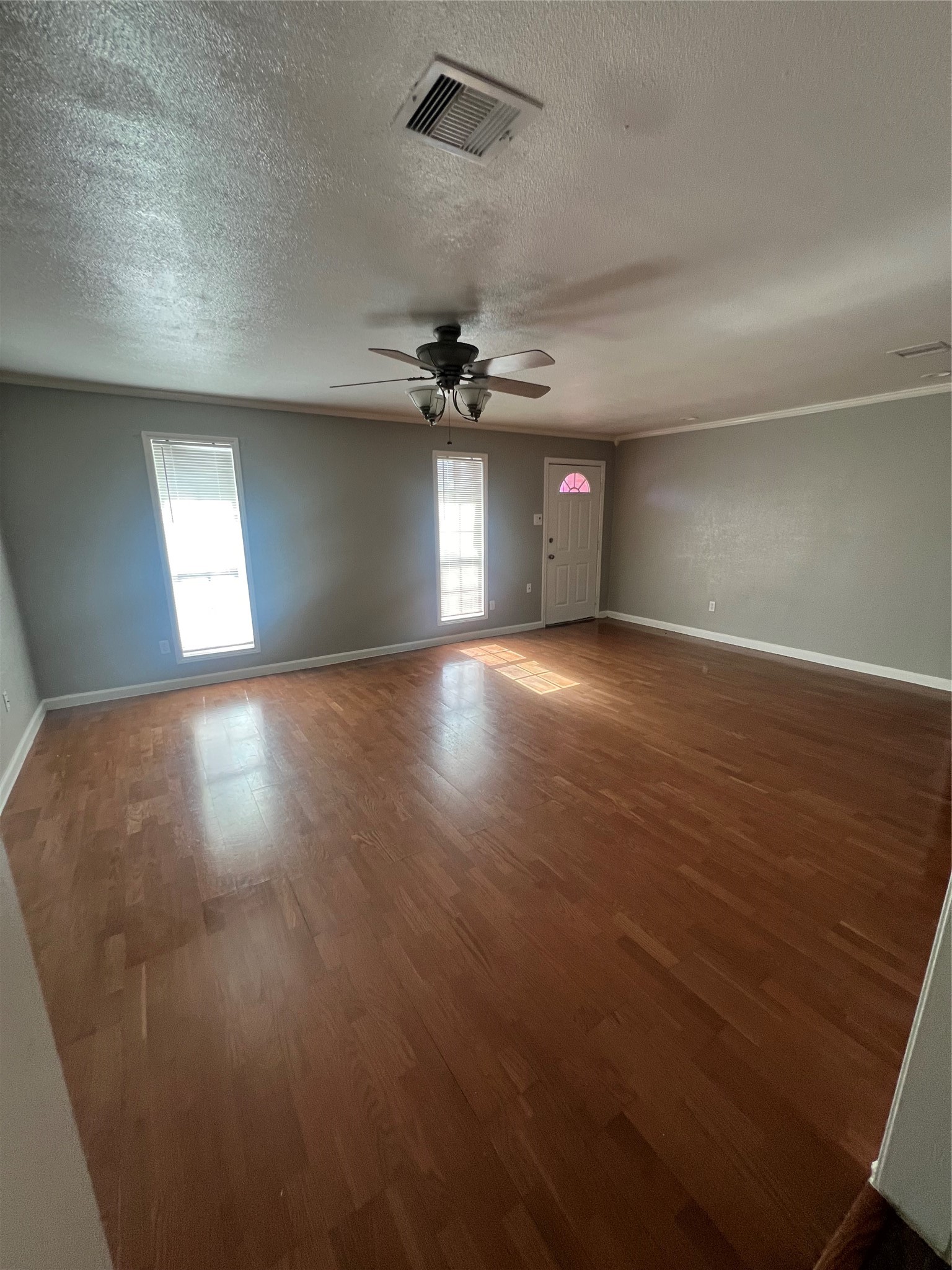 1325 Northbrook Drive Property Photo 2