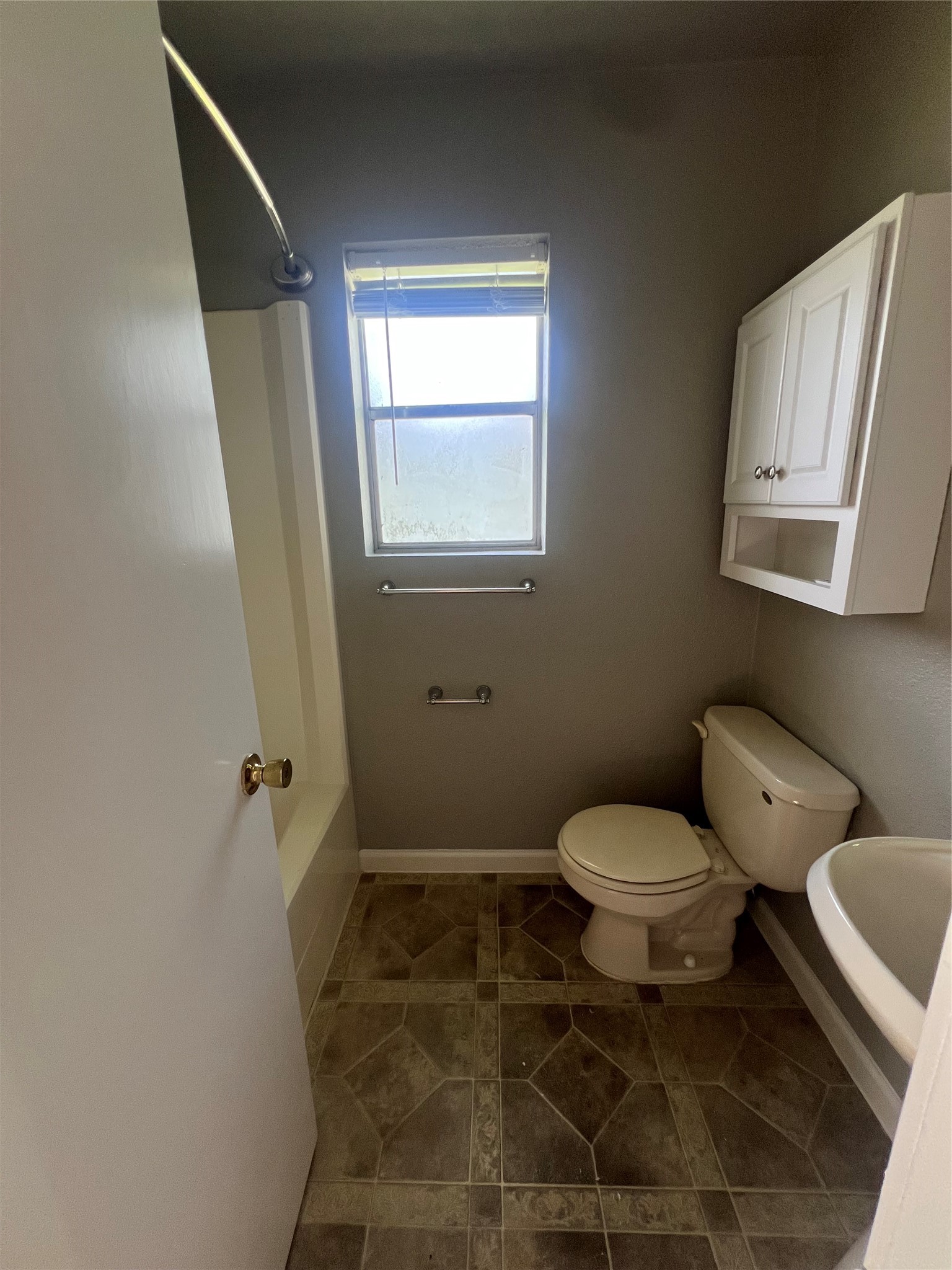 1325 Northbrook Drive Property Photo 7