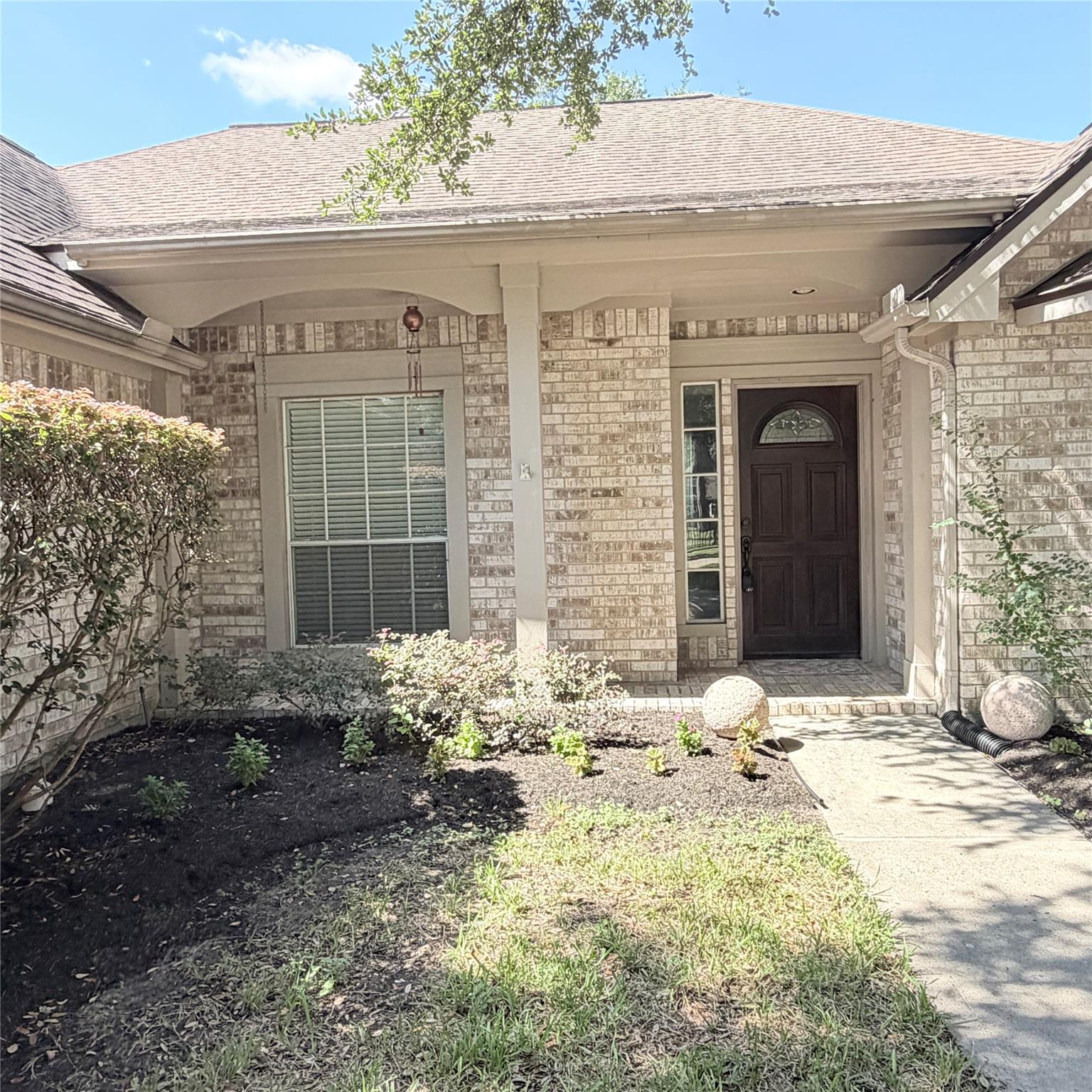 10707 Overton Circle, Houston Tx 77065 Property Photo 3