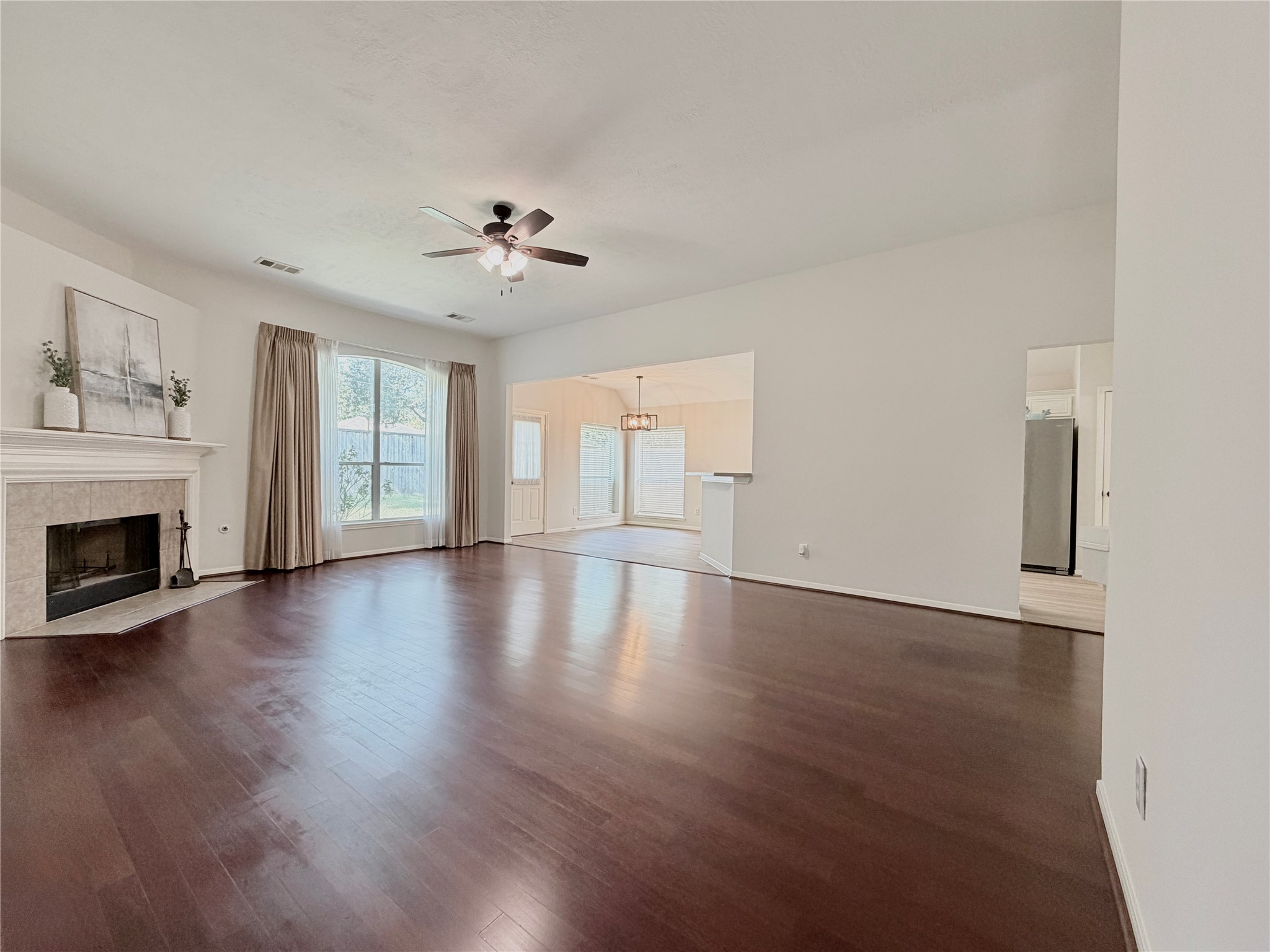 10707 Overton Circle Property Photo 6