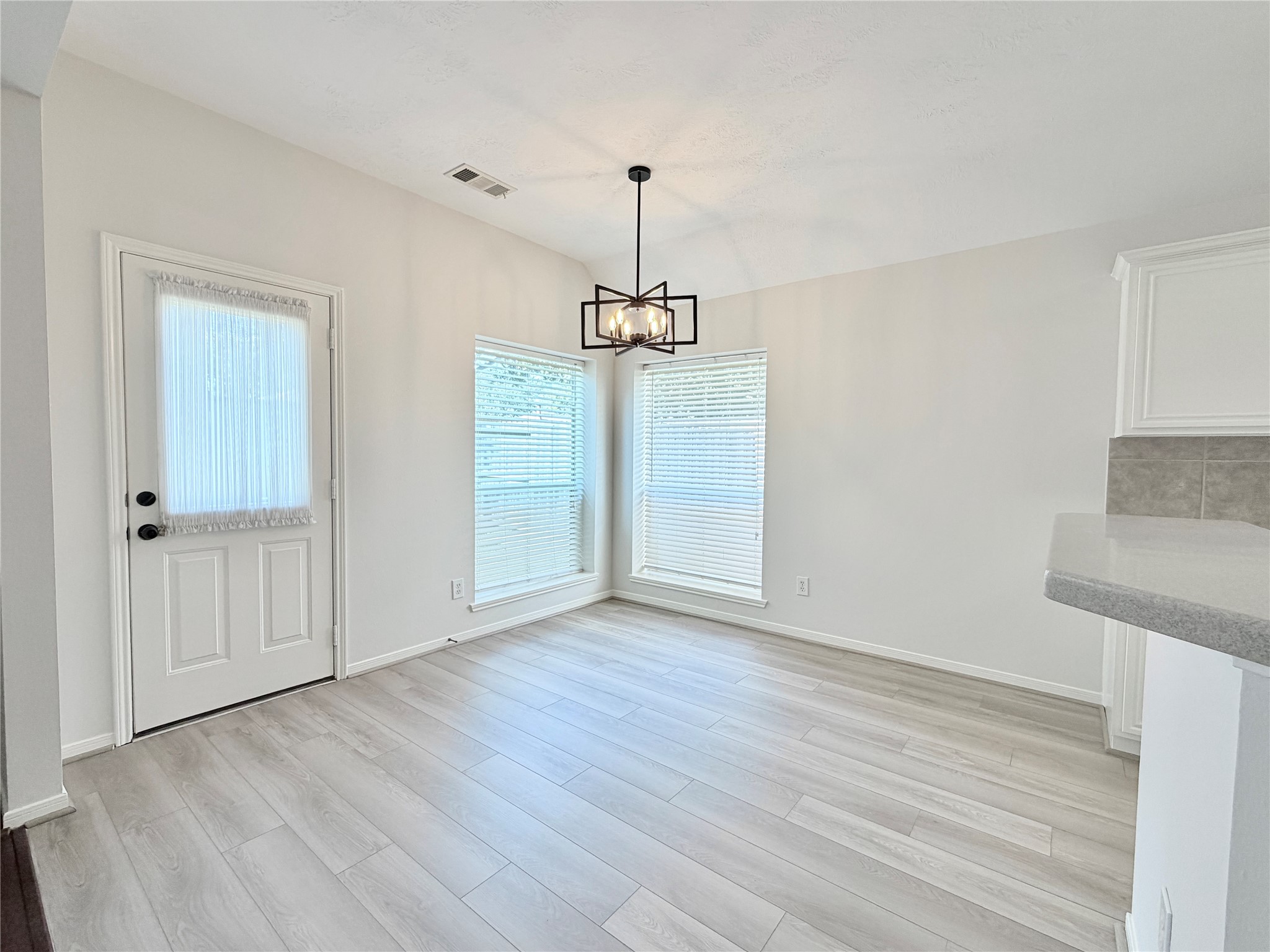 10707 Overton Circle Property Photo 18