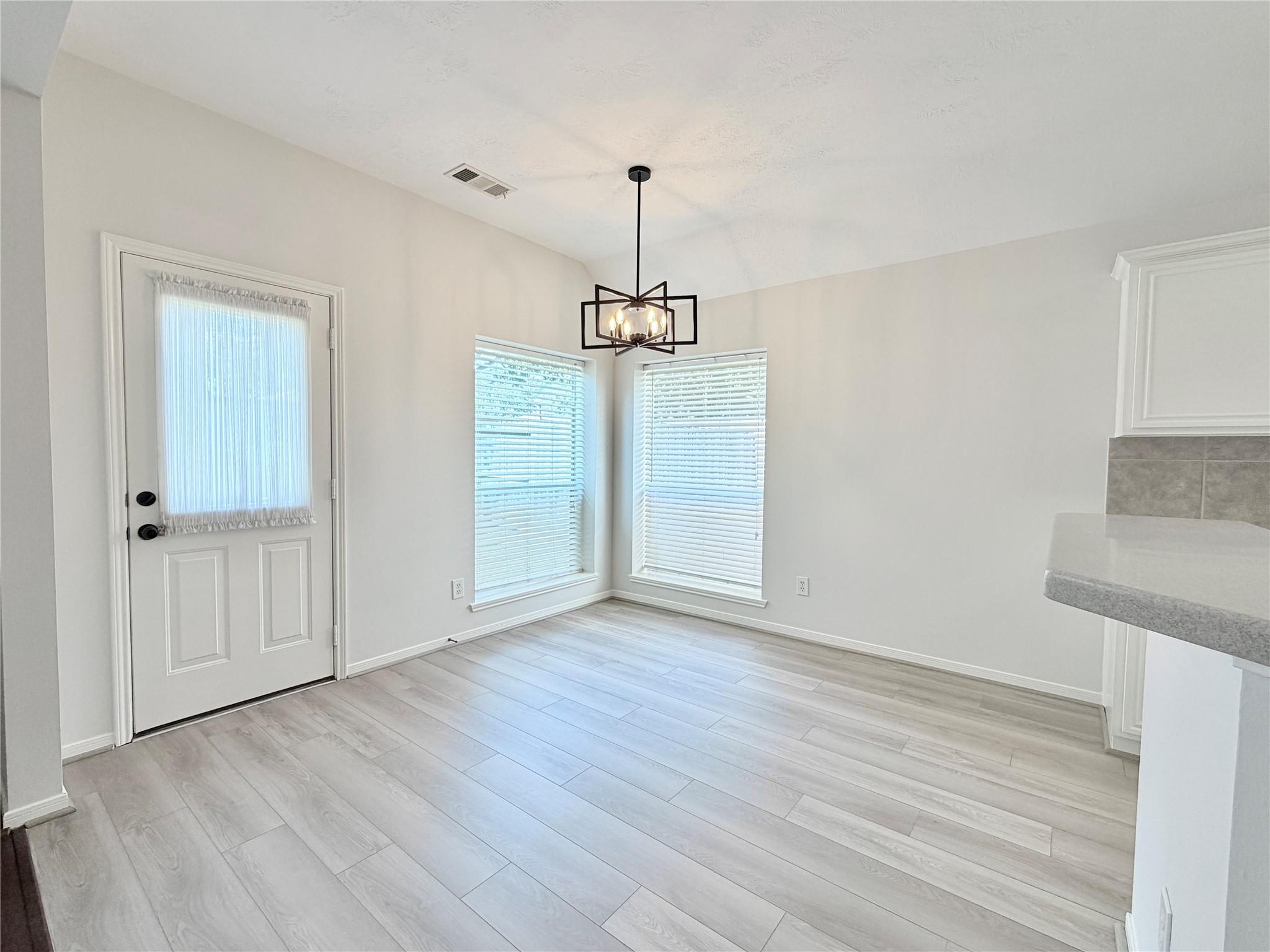 10707 Overton Circle, Houston Tx 77065 Property Photo 18
