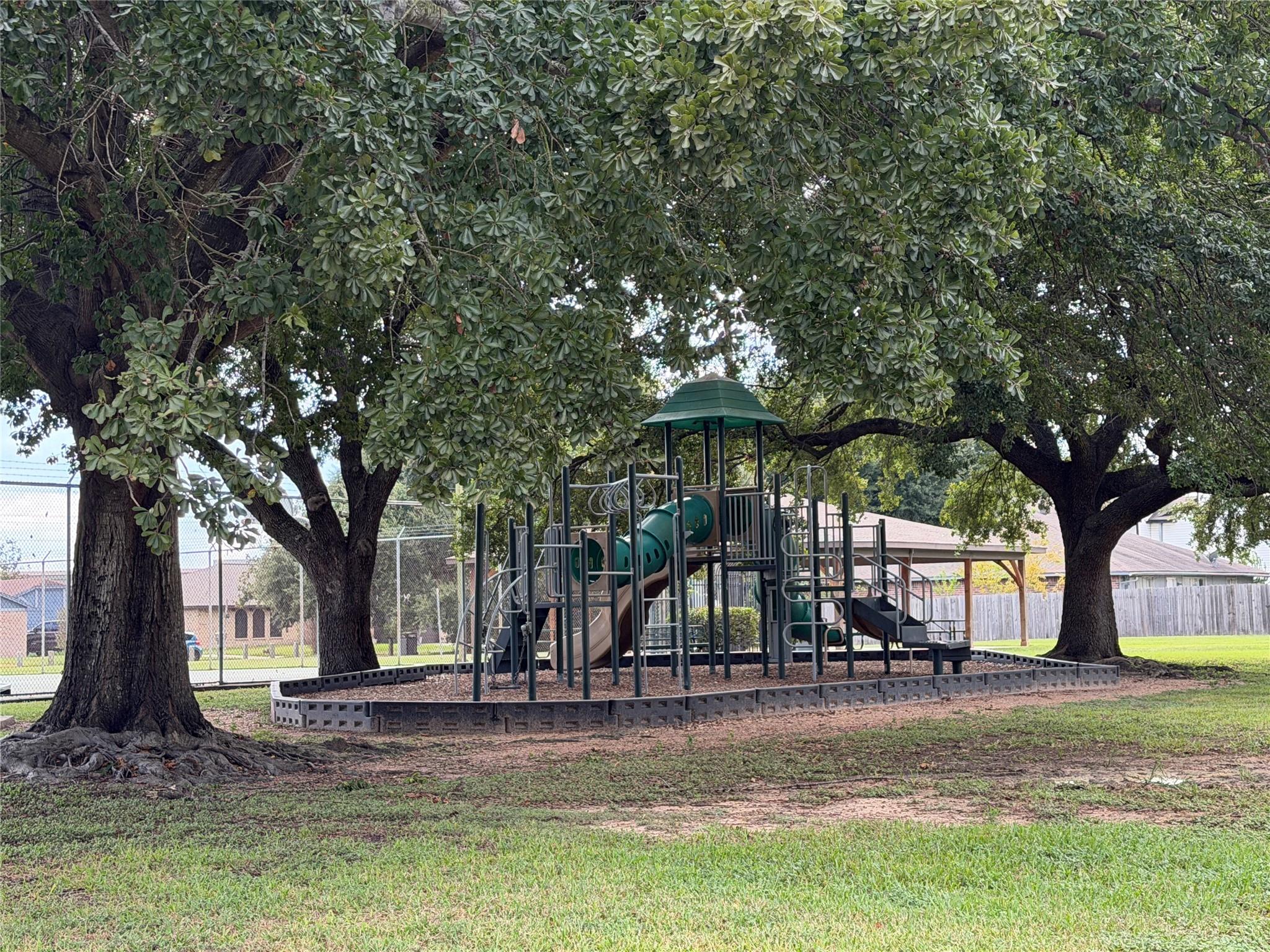 10707 Overton Circle, Houston Tx 77065 Property Photo 43