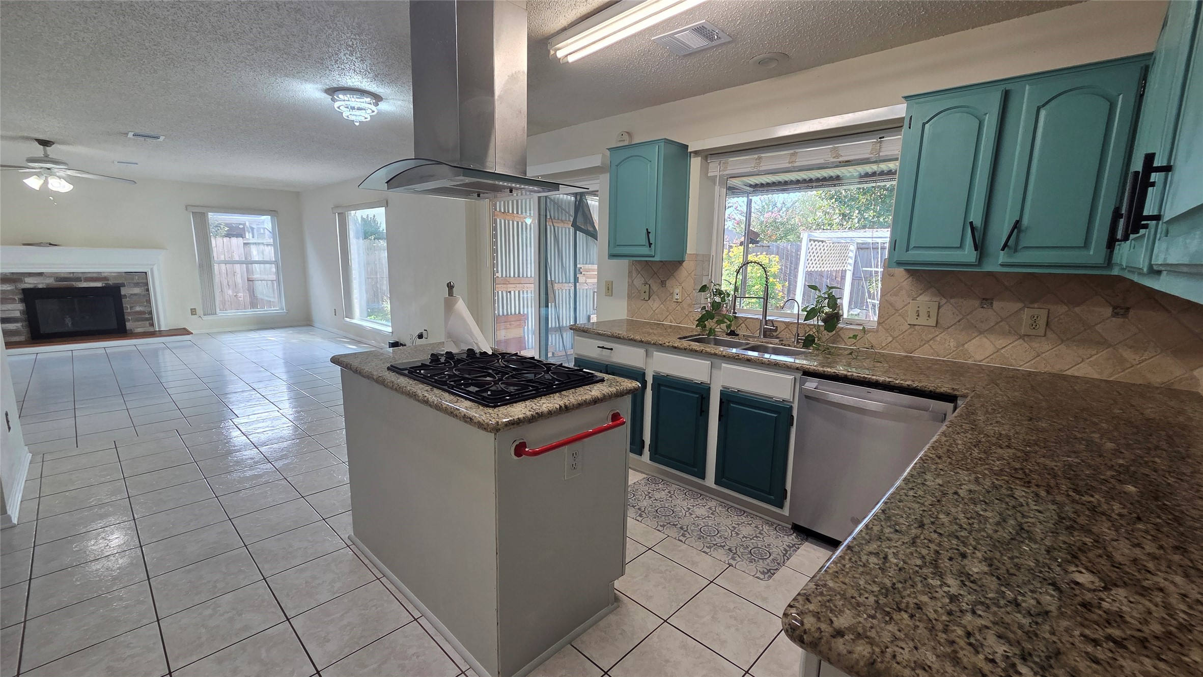 15006 Delbarton Drive Property Photo 8