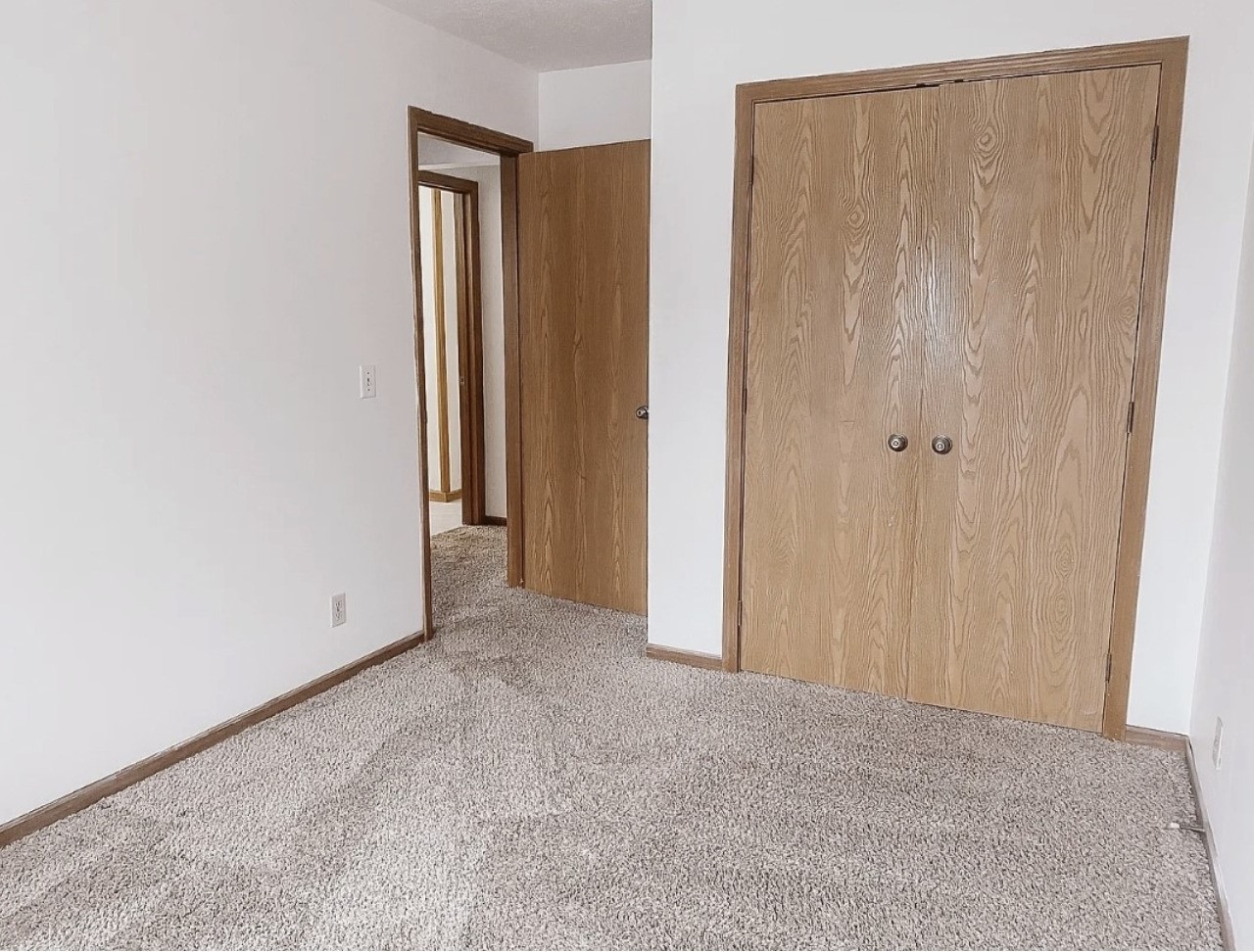 418 Cadillac Property Photo 12