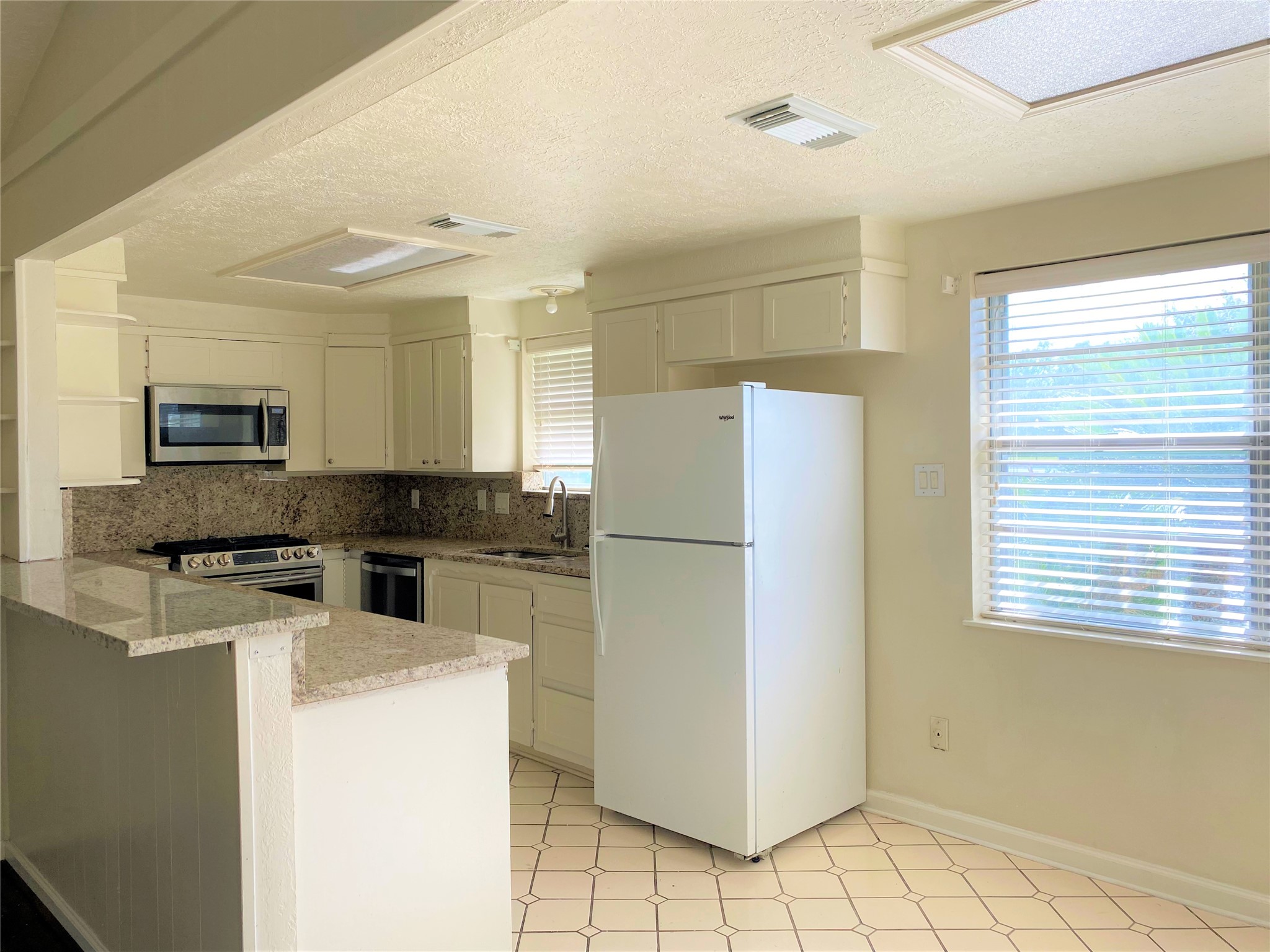 803 Dogwood Street Property Photo 8
