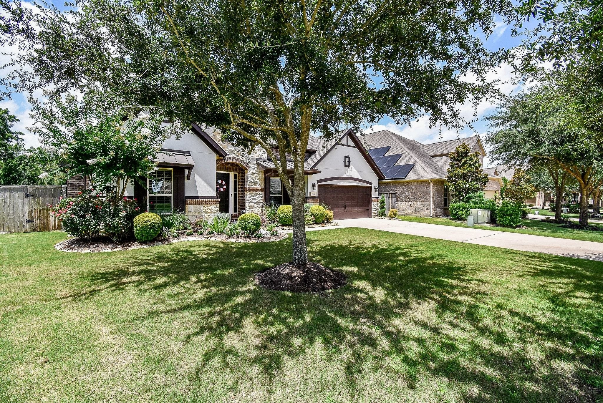 4827 Legend Creek Drive Property Photo 44