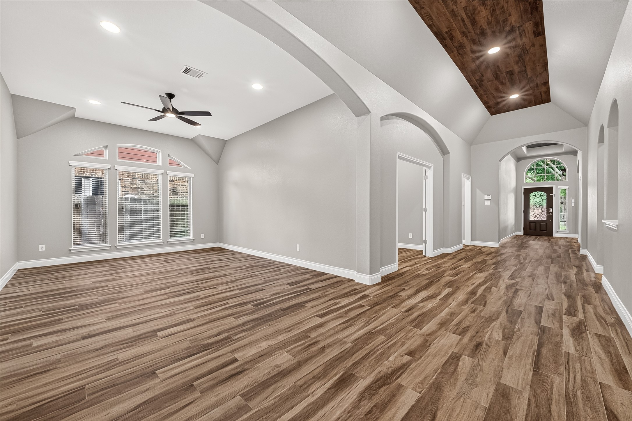 6515 Arroyo Springs Lane Property Photo 4