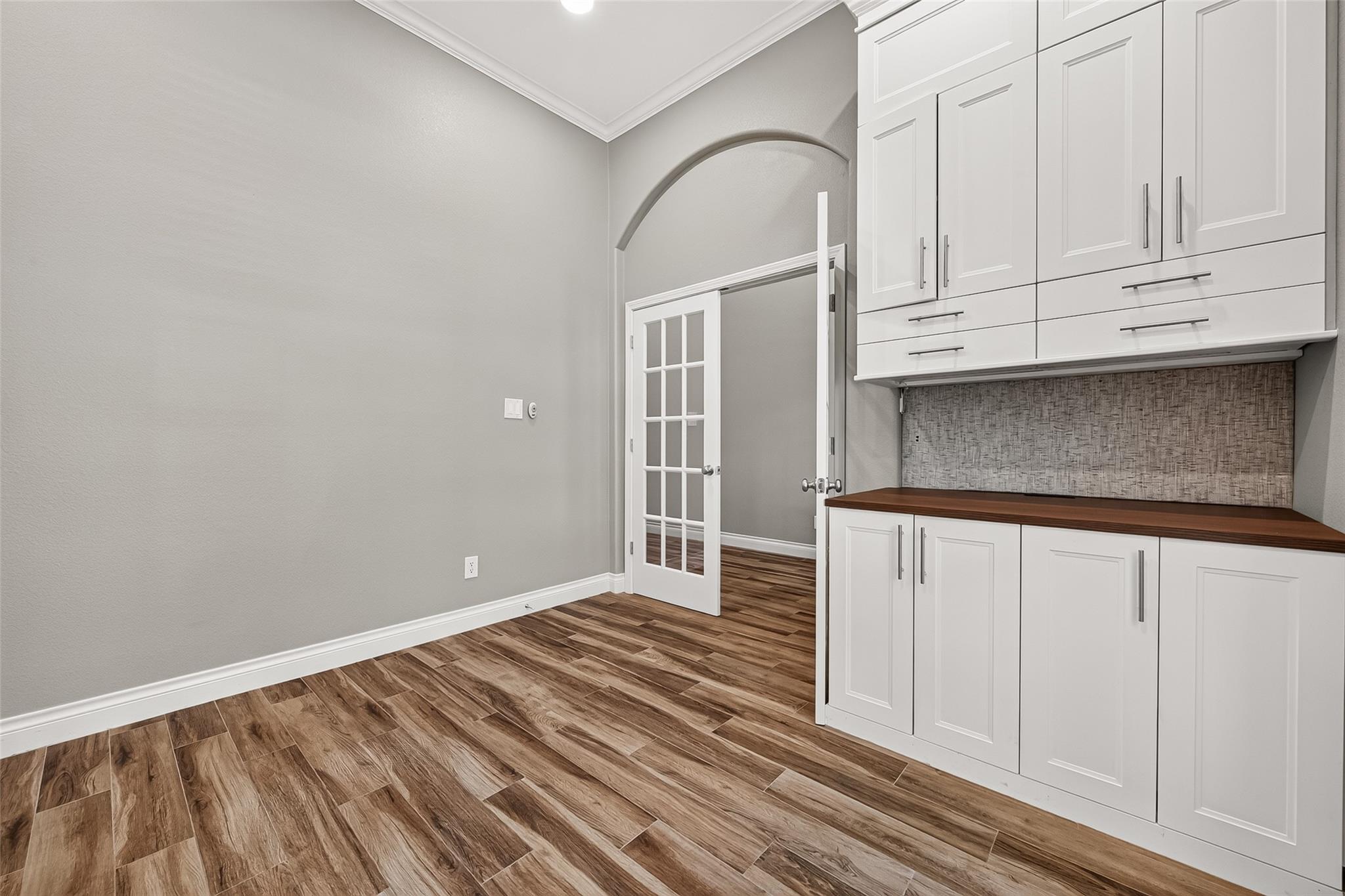 6515 Arroyo Springs Lane Property Photo 7