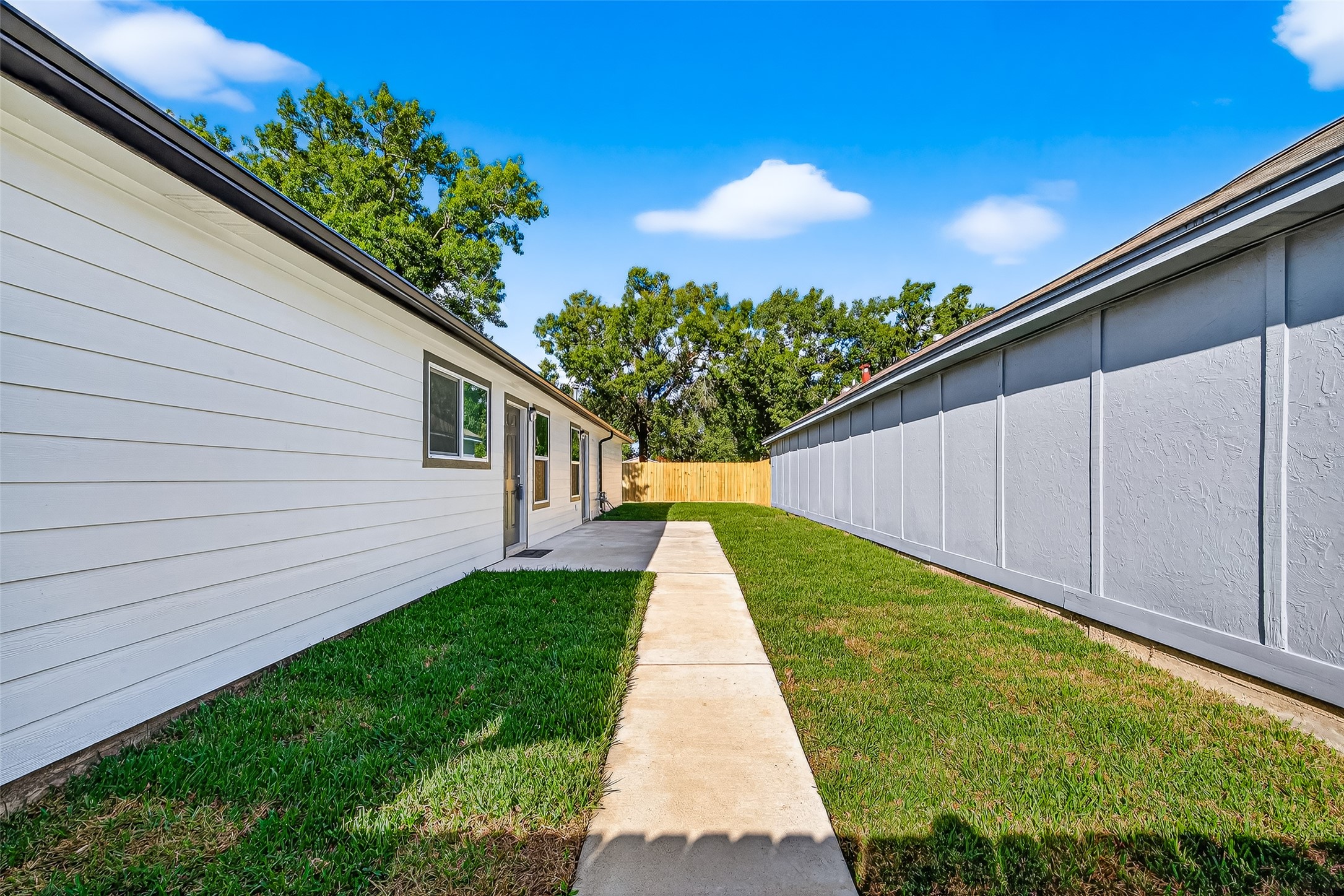 13822 Northlake Drive Property Photo 14
