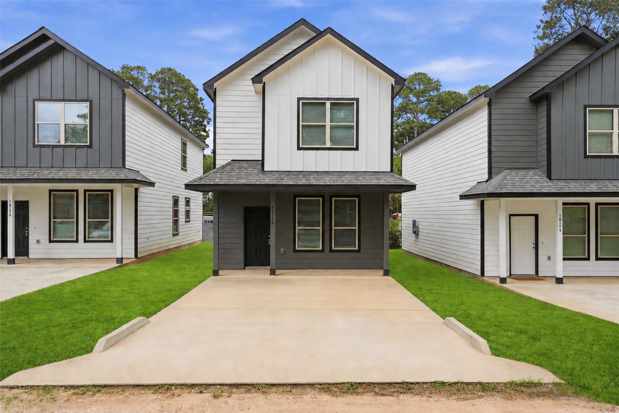 10176 Barberry Street Property Photo 1