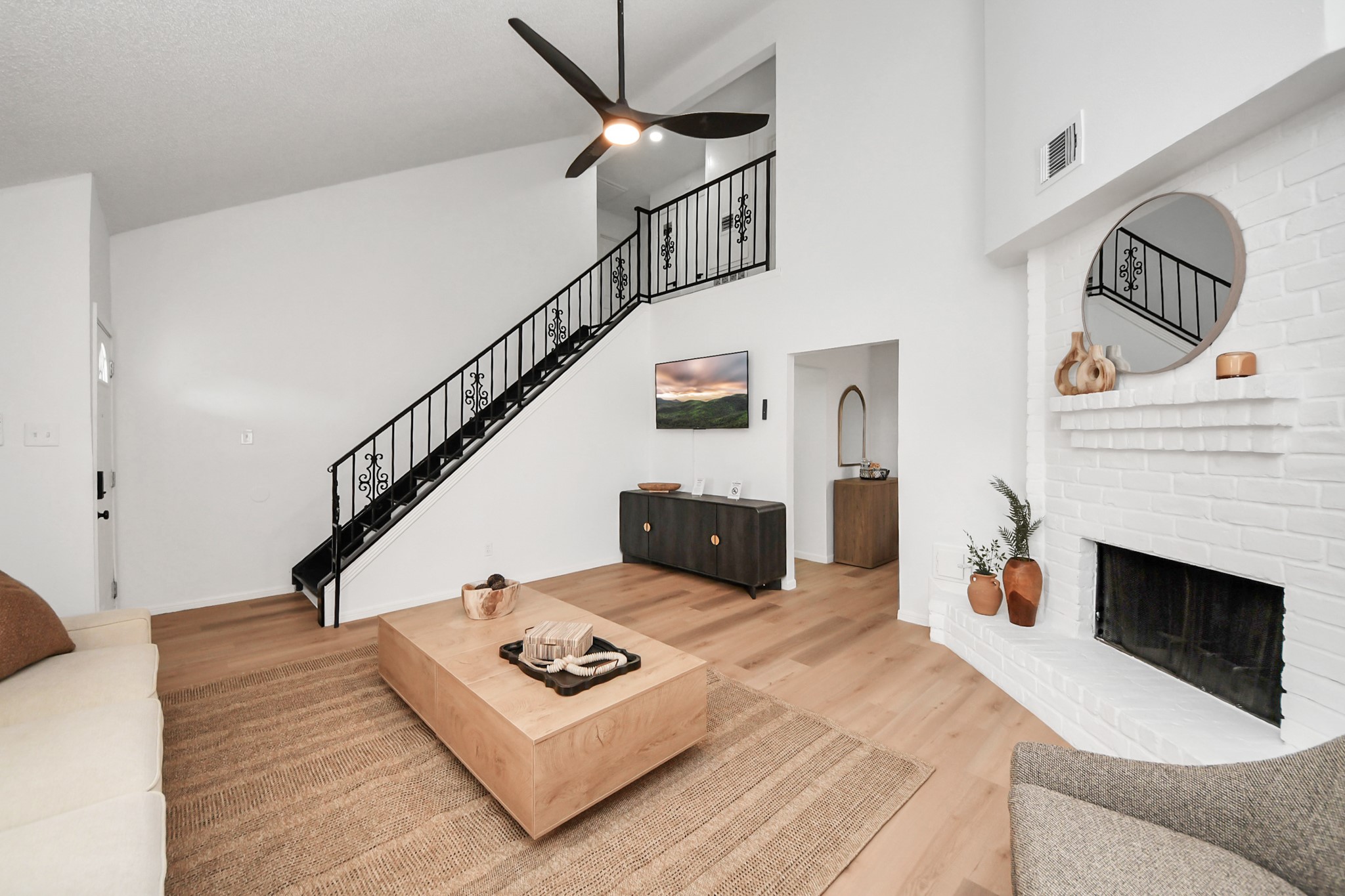 8631 Valley Ledge Drive Property Photo 3