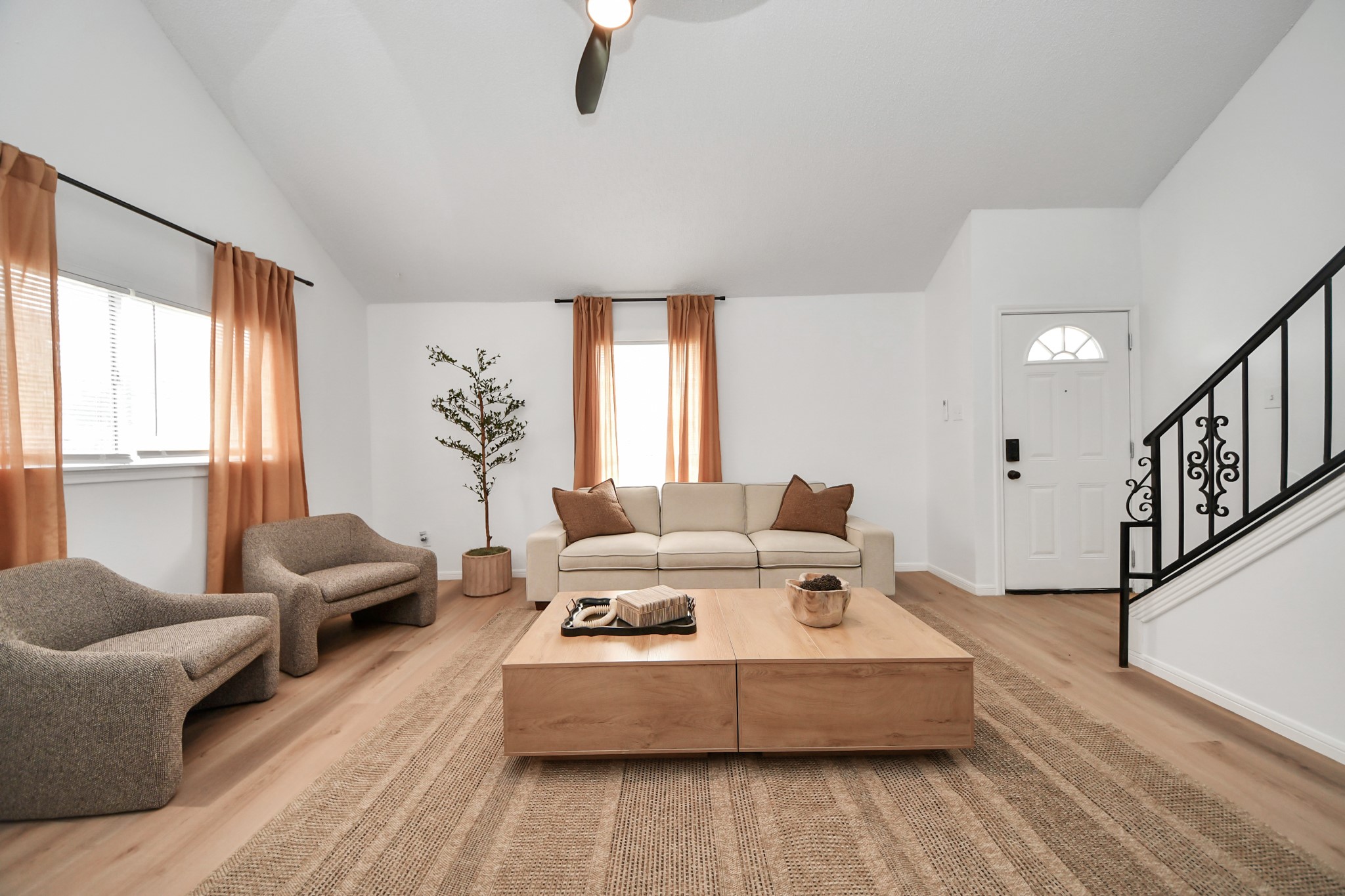 8631 Valley Ledge Drive Property Photo 5