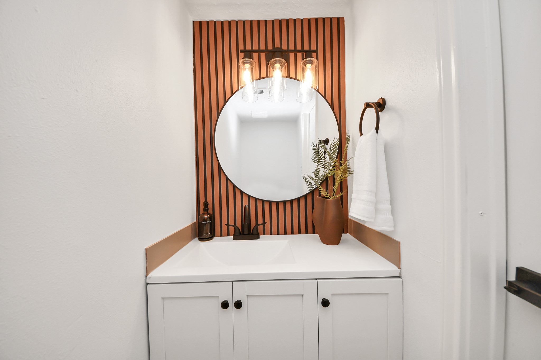 8631 Valley Ledge Drive Property Photo 25