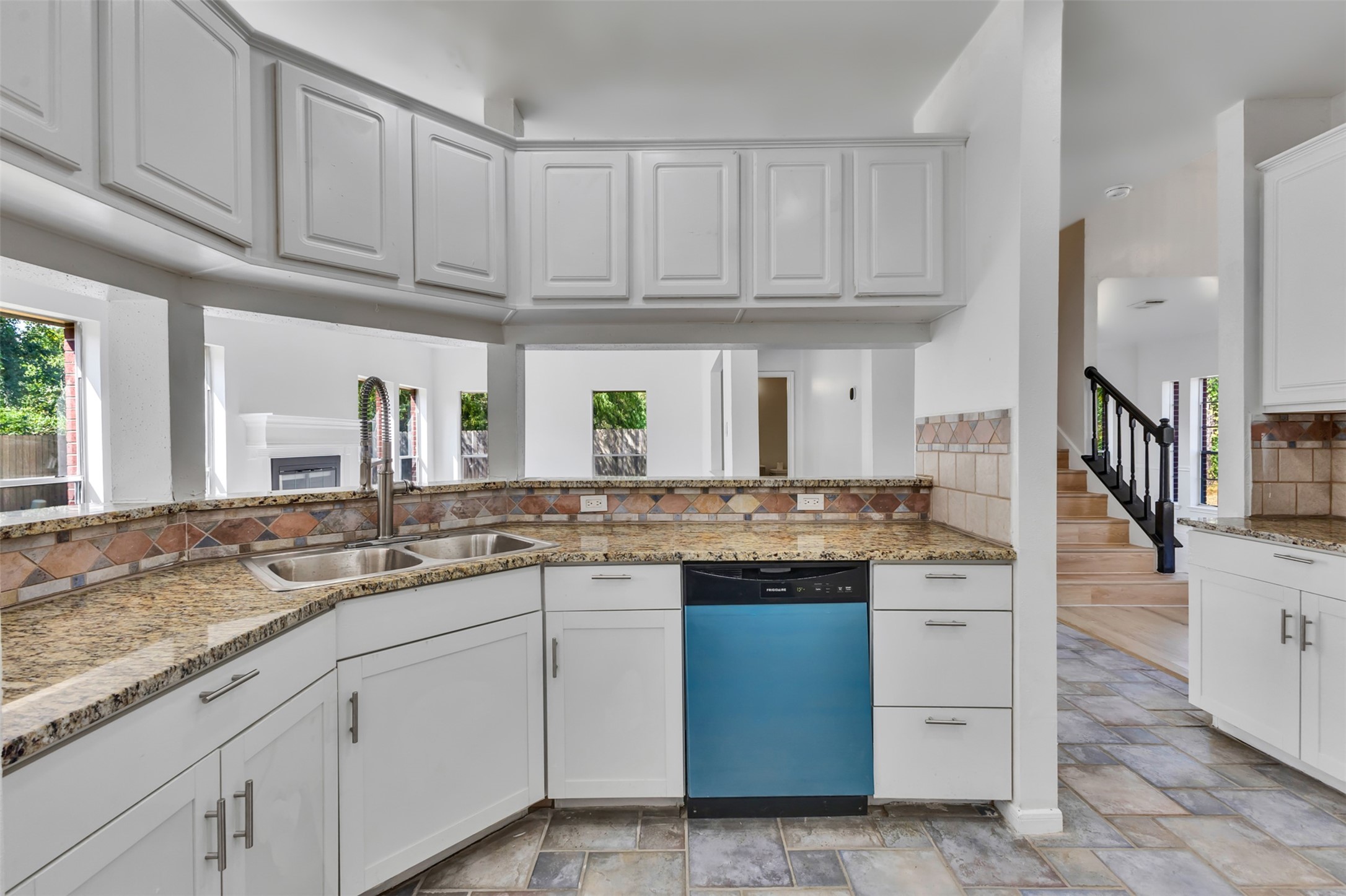 1019 Highland Woods Drive Property Photo 12