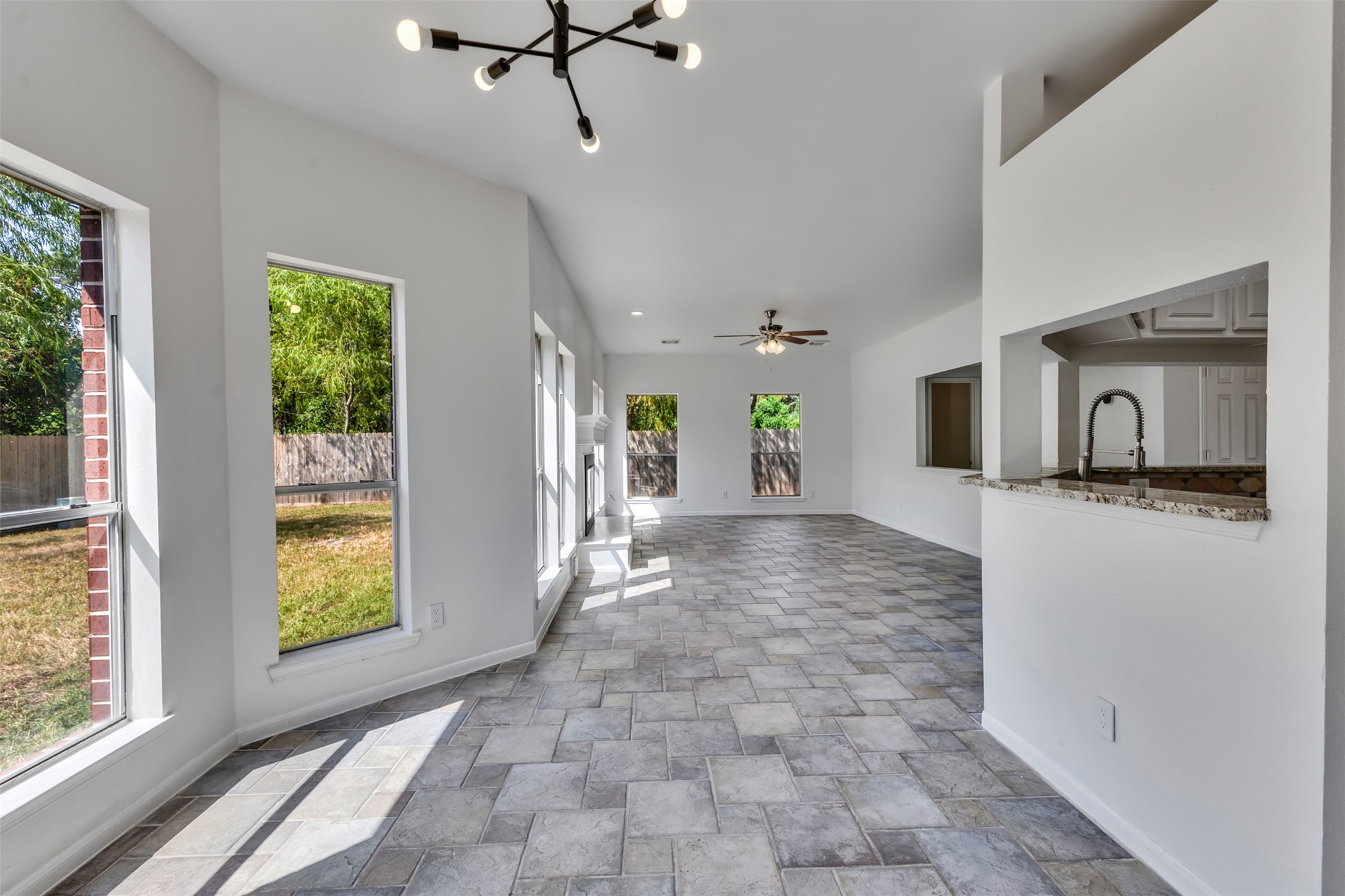 1019 Highland Woods Drive Property Photo 13