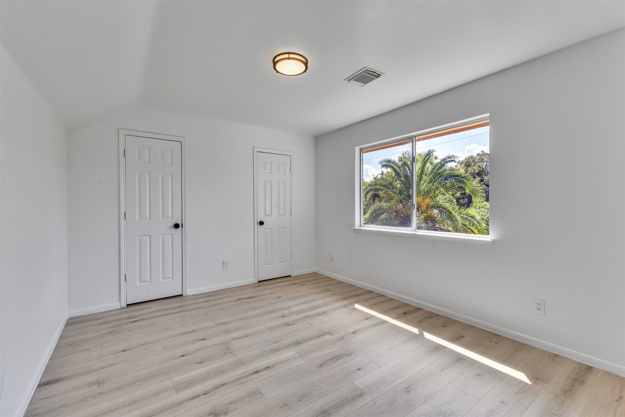 1019 Highland Woods Drive Property Photo 29